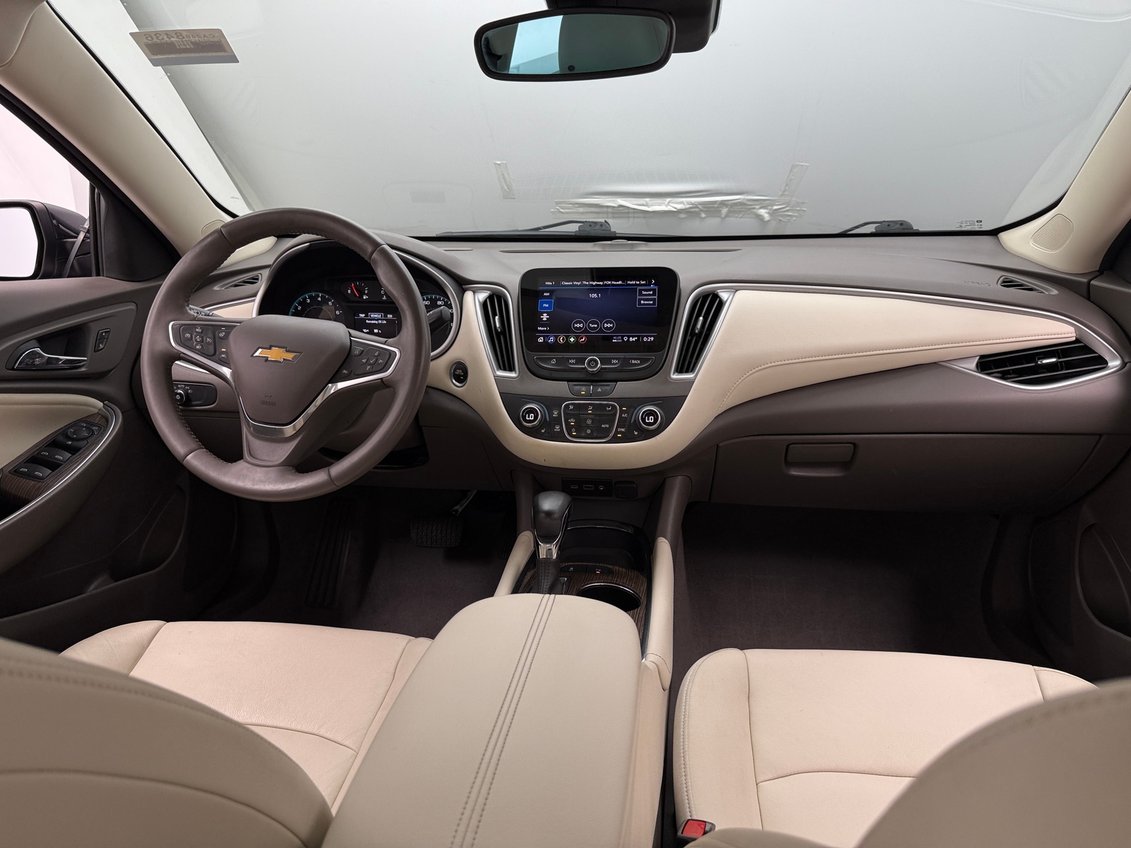 Thumbnail: 2022 Chevrolet Malibu - 3