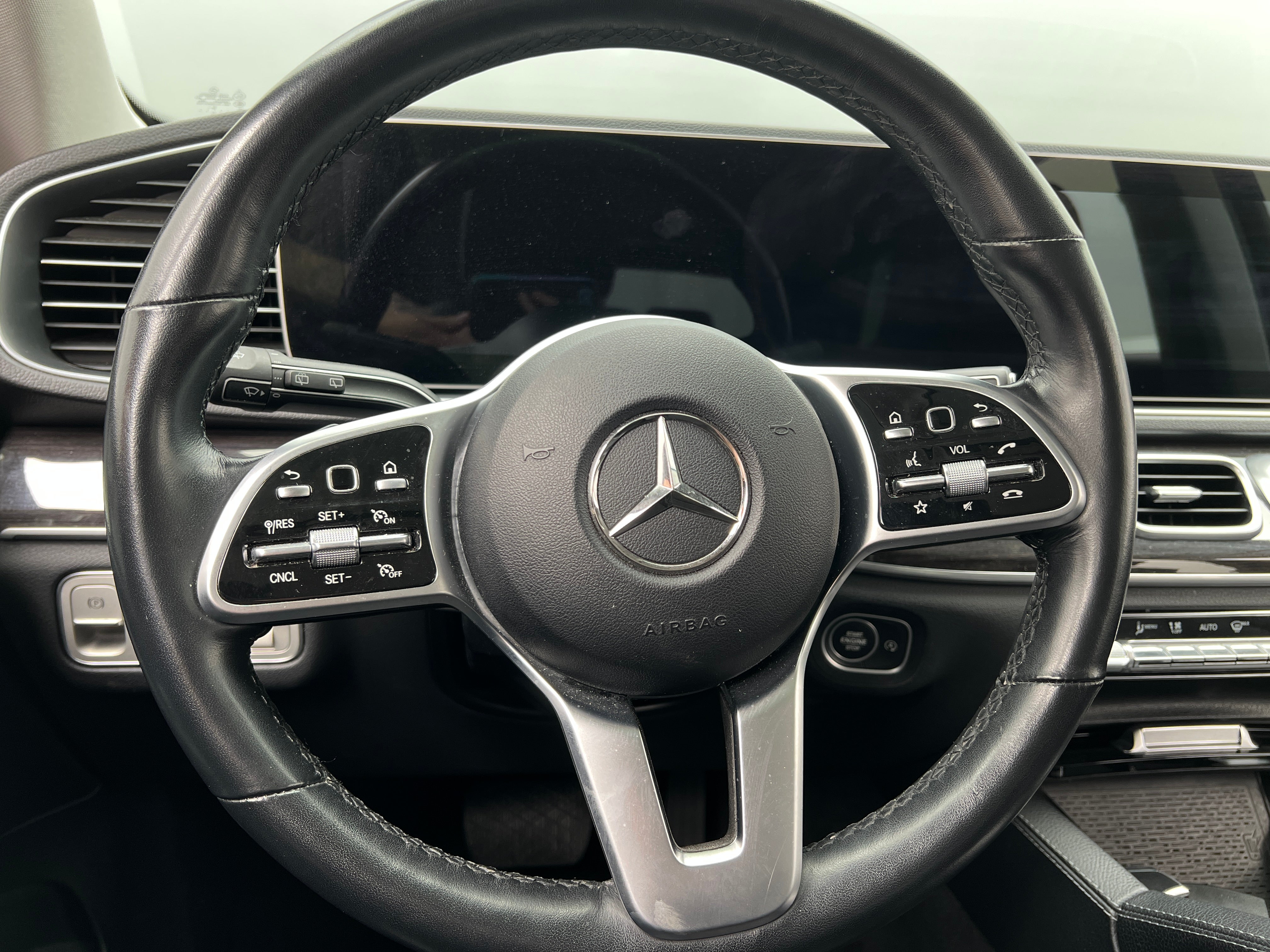 Thumbnail: 2023 Mercedes-Benz GLE - 4