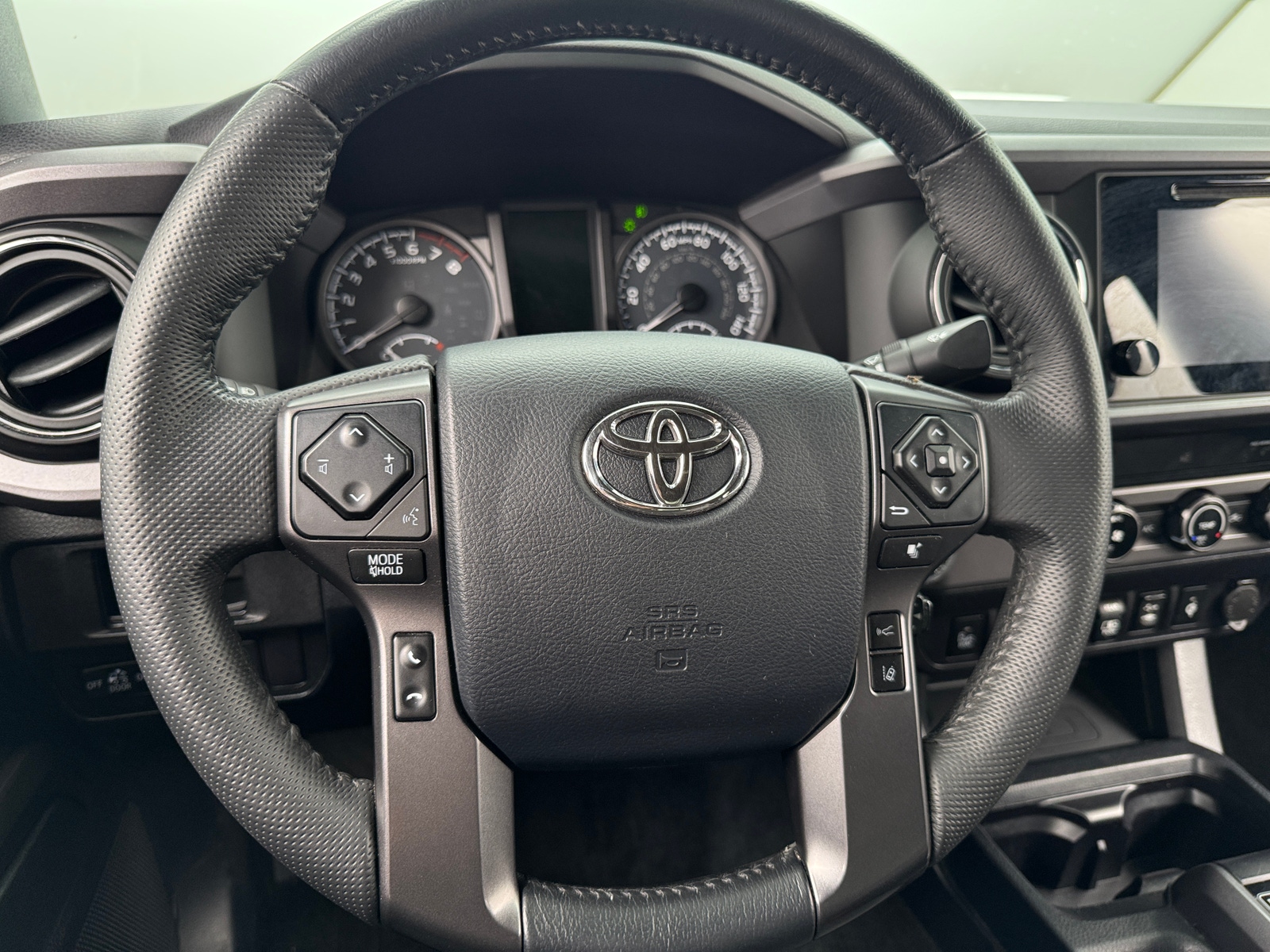 Thumbnail: 2018 Toyota Tacoma - 5