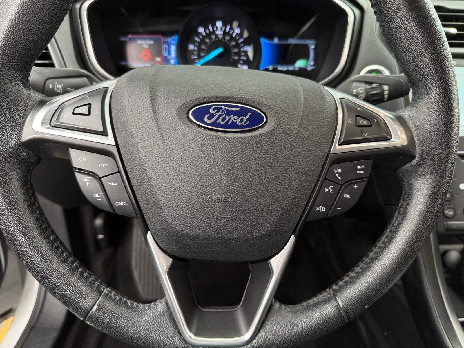 Thumbnail: 2017 Ford Fusion - 4