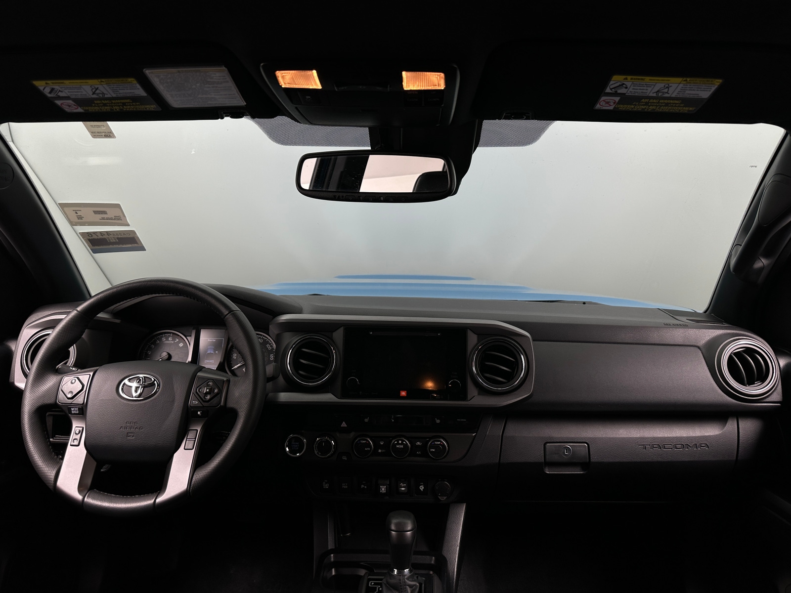 Thumbnail: 2019 Toyota Tacoma - 3