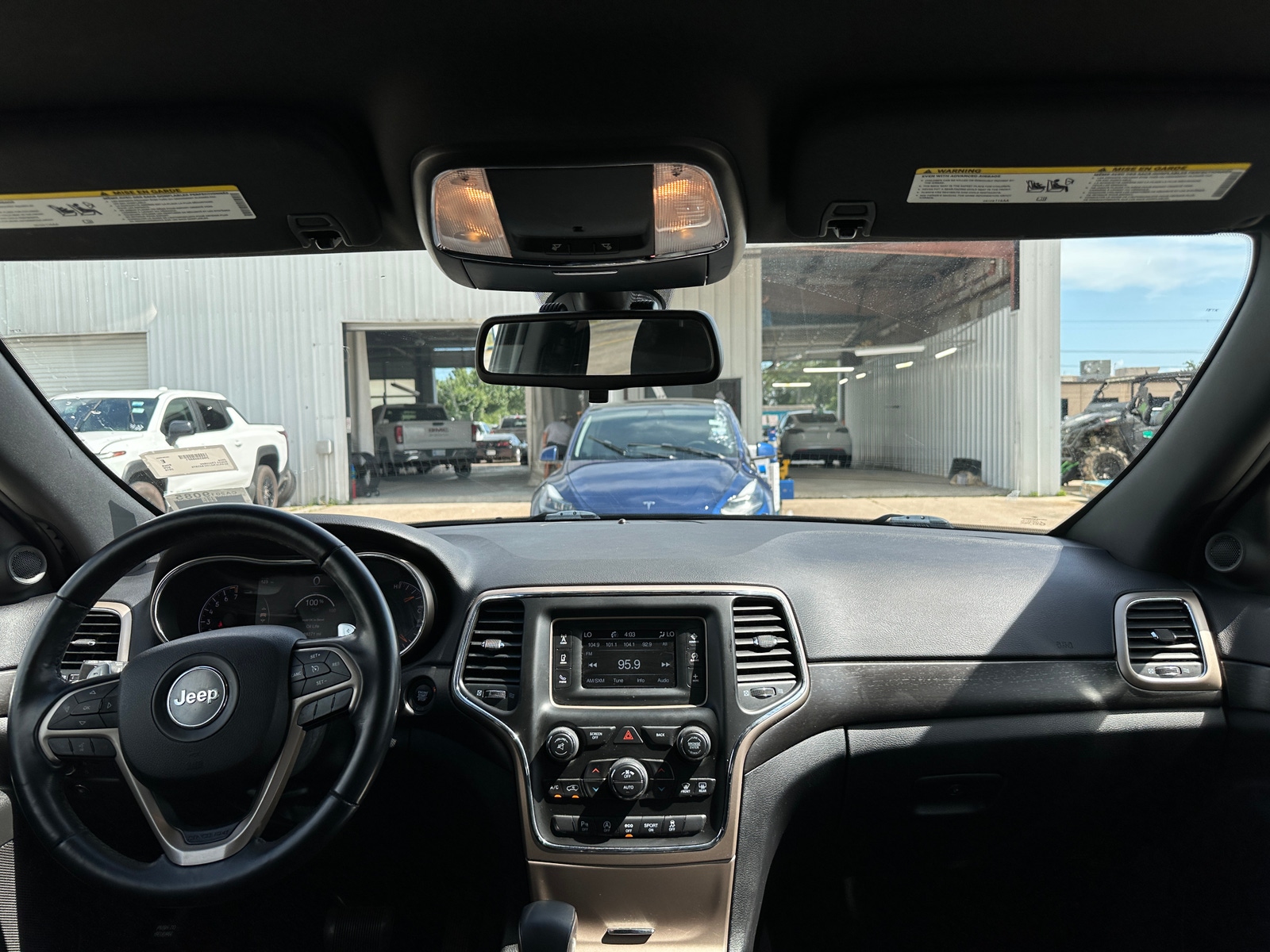 Thumbnail: 2016 Jeep Grand Cherokee - 3