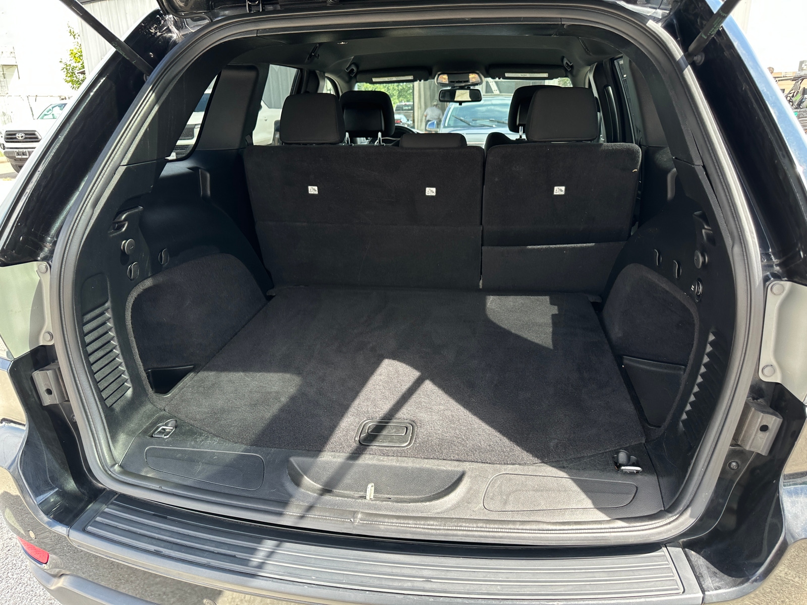 Thumbnail: 2016 Jeep Grand Cherokee - 7