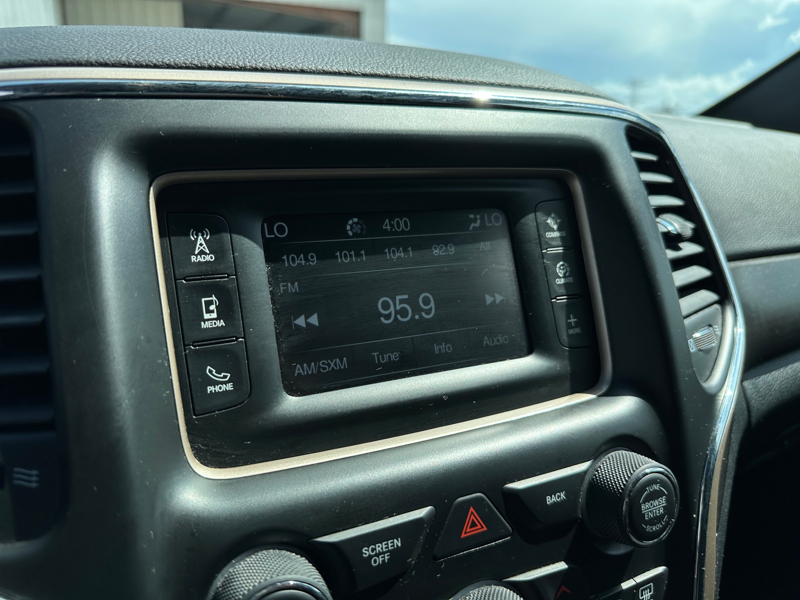 Thumbnail: 2016 Jeep Grand Cherokee - 4