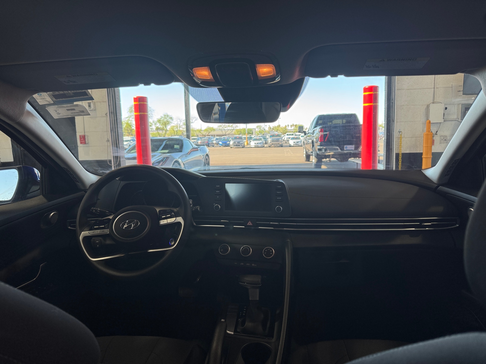 Thumbnail: 2023 Hyundai Elantra - 3