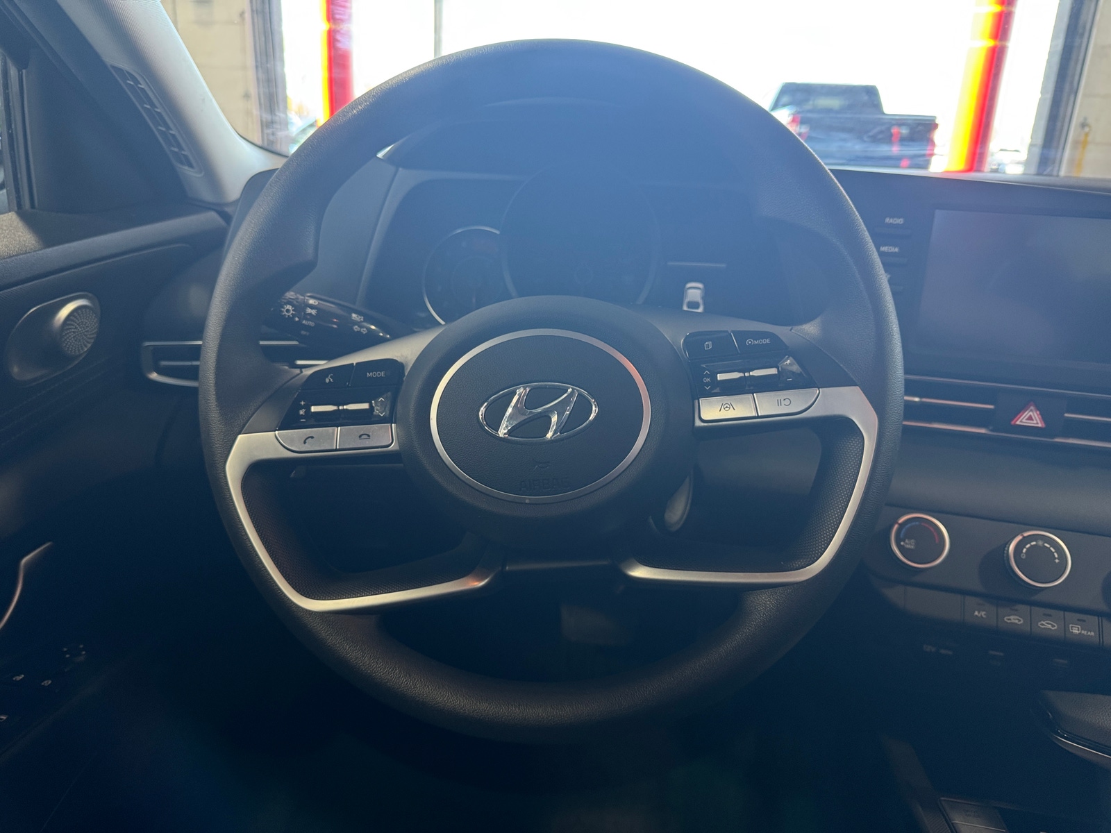 Thumbnail: 2023 Hyundai Elantra - 5