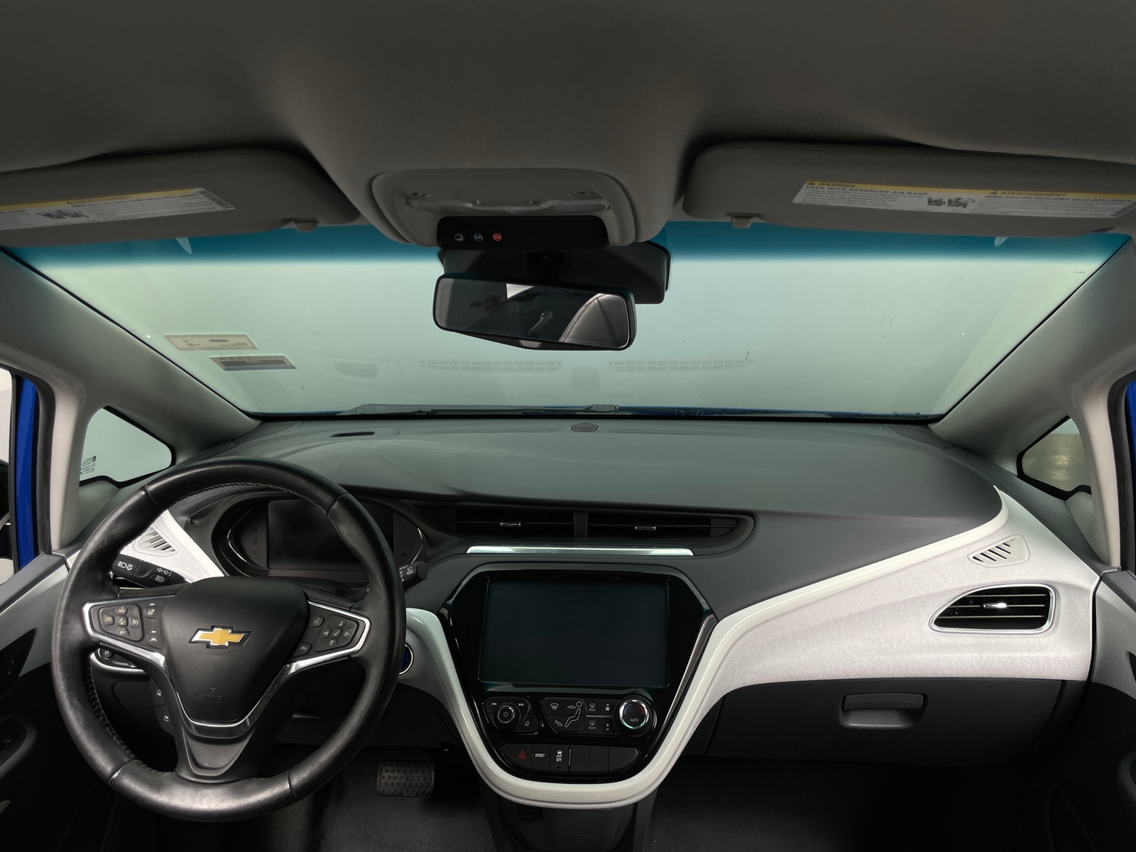 Thumbnail: 2017 Chevrolet Bolt EV - 2