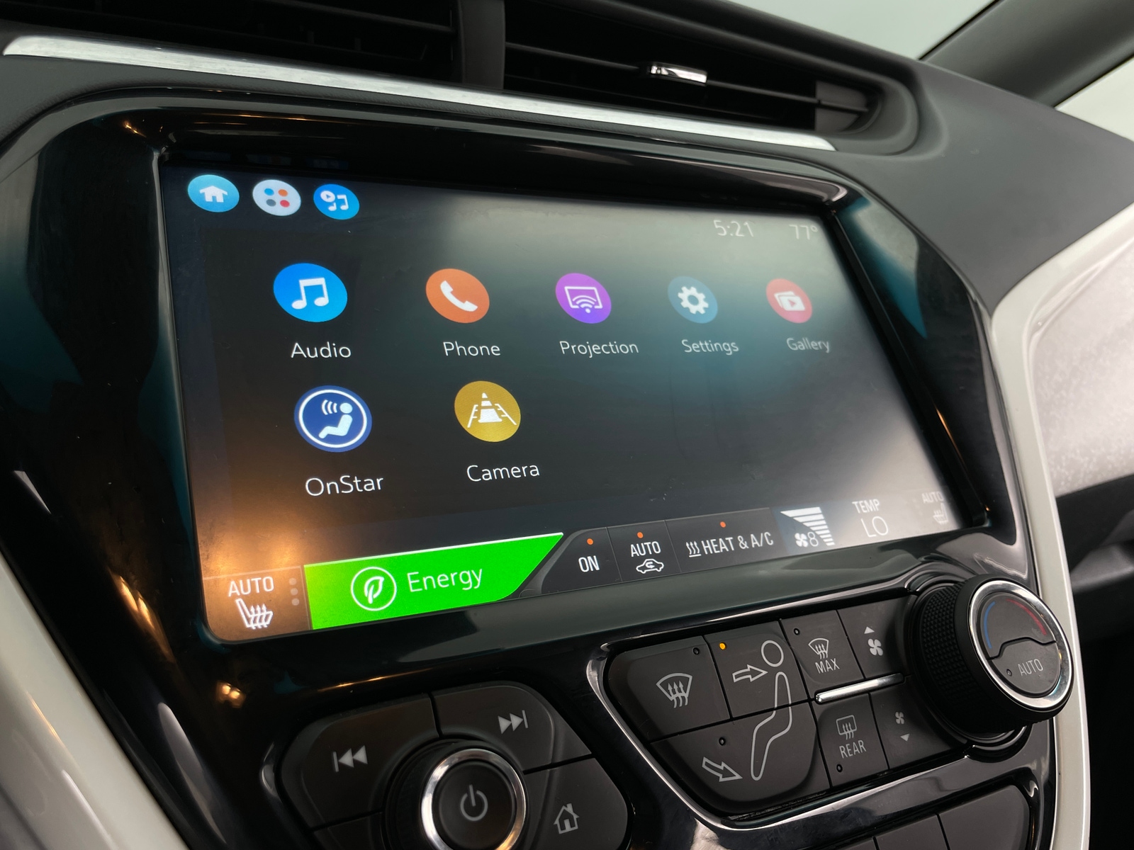 Thumbnail: 2017 Chevrolet Bolt EV - 3