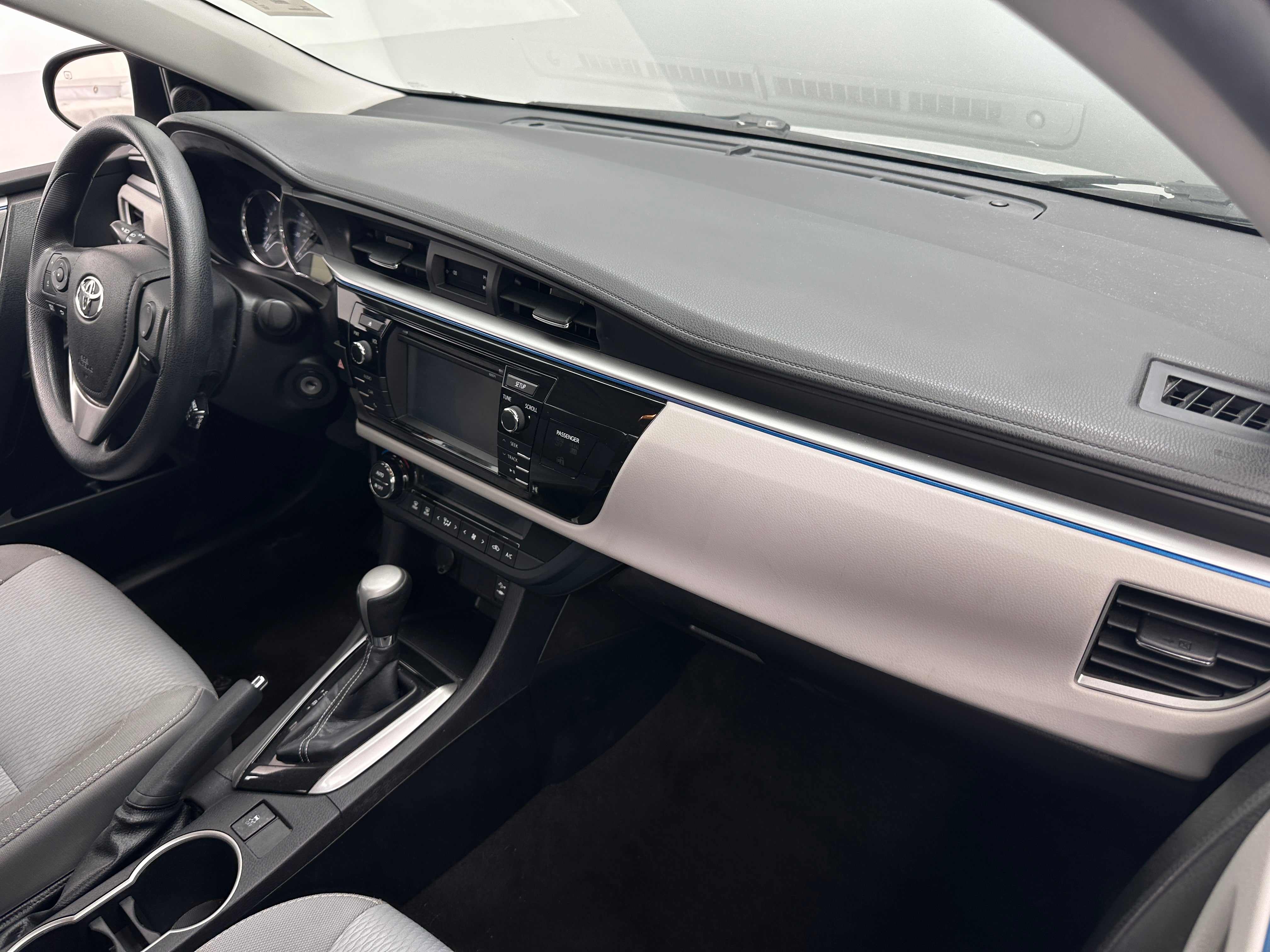 Thumbnail: 2016 Toyota Corolla - 3