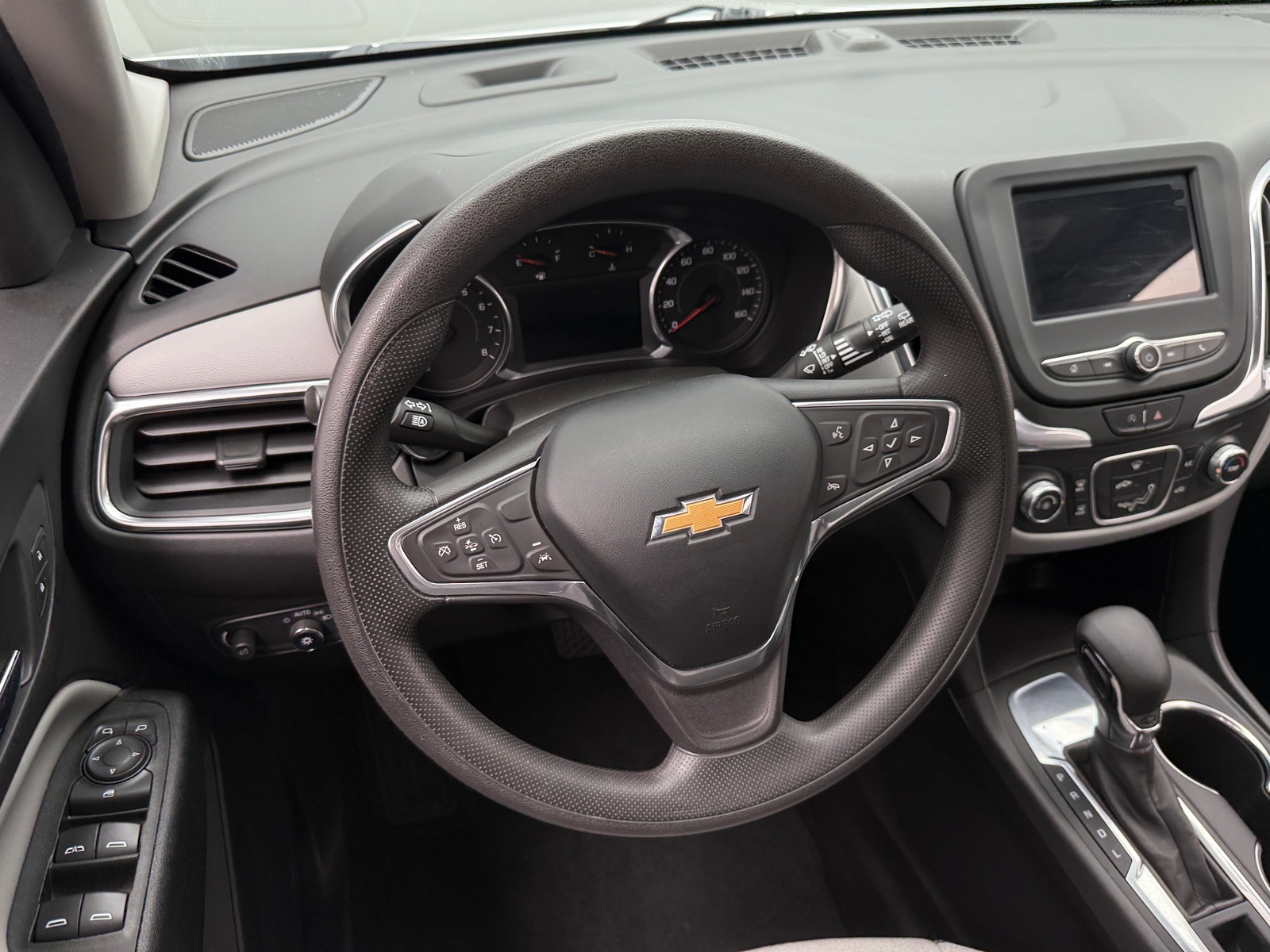 Thumbnail: 2022 Chevrolet Equinox - 5