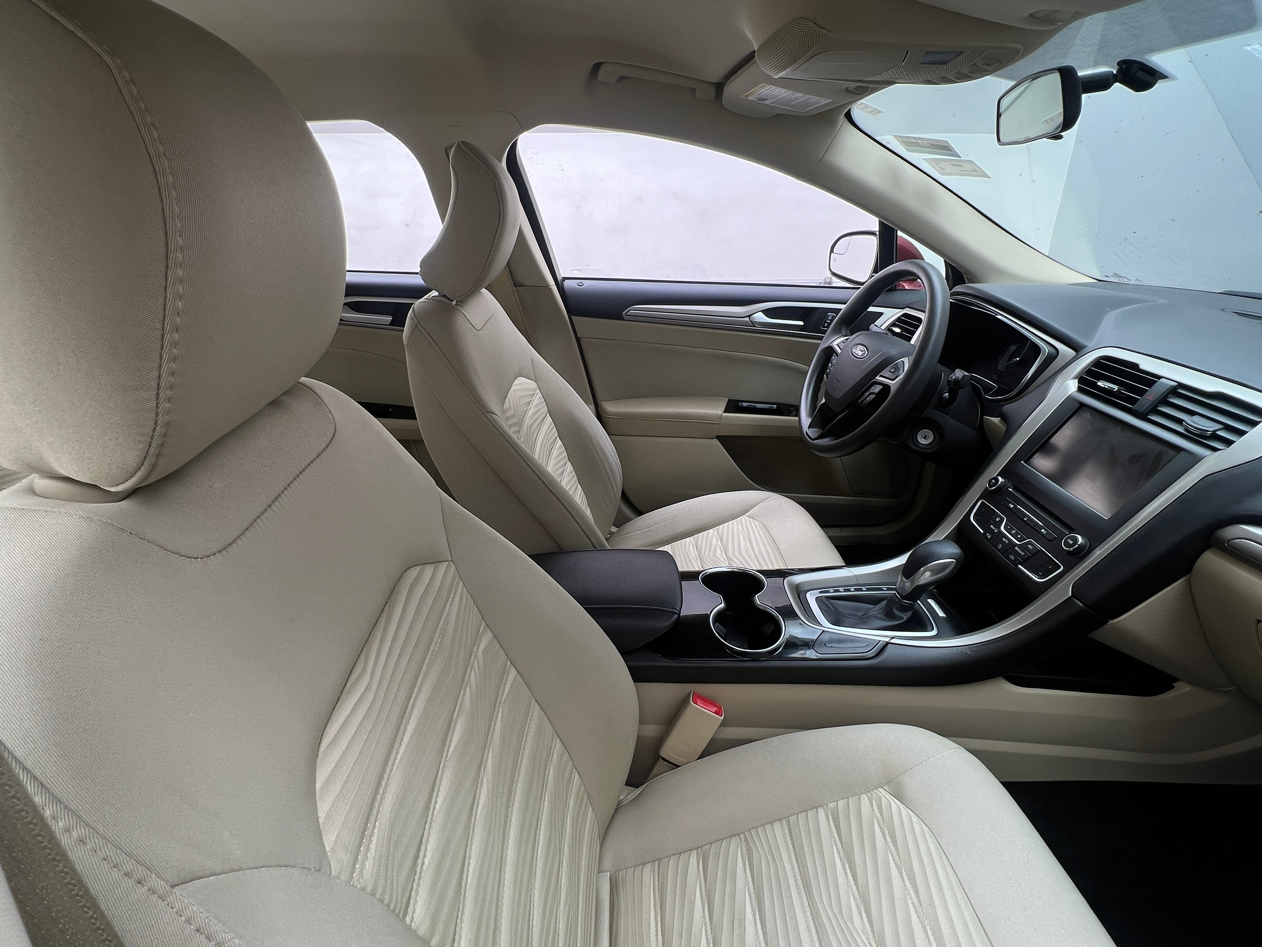 Thumbnail: 2016 Ford Fusion - 2