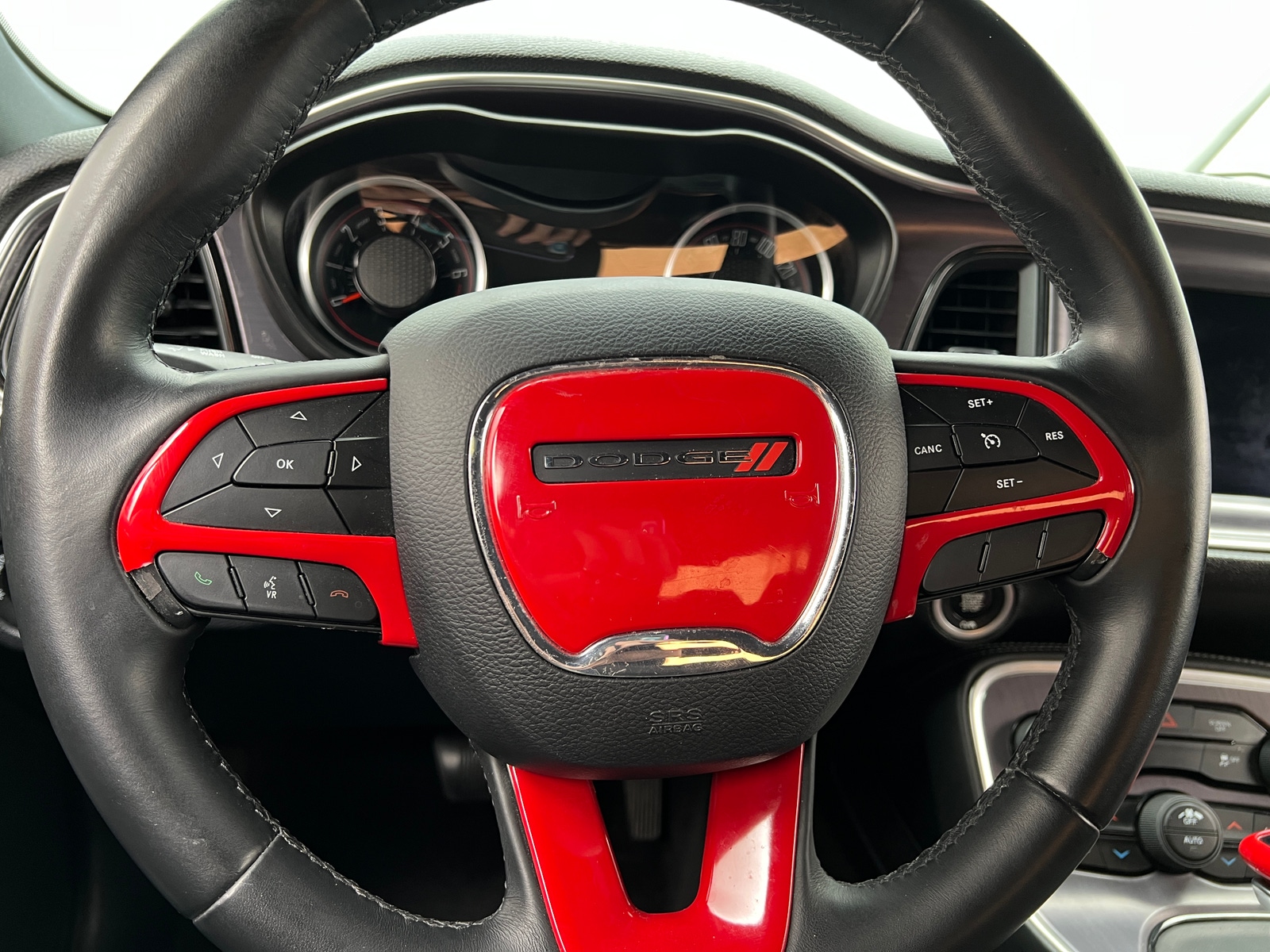 Thumbnail: 2018 Dodge Challenger - 5
