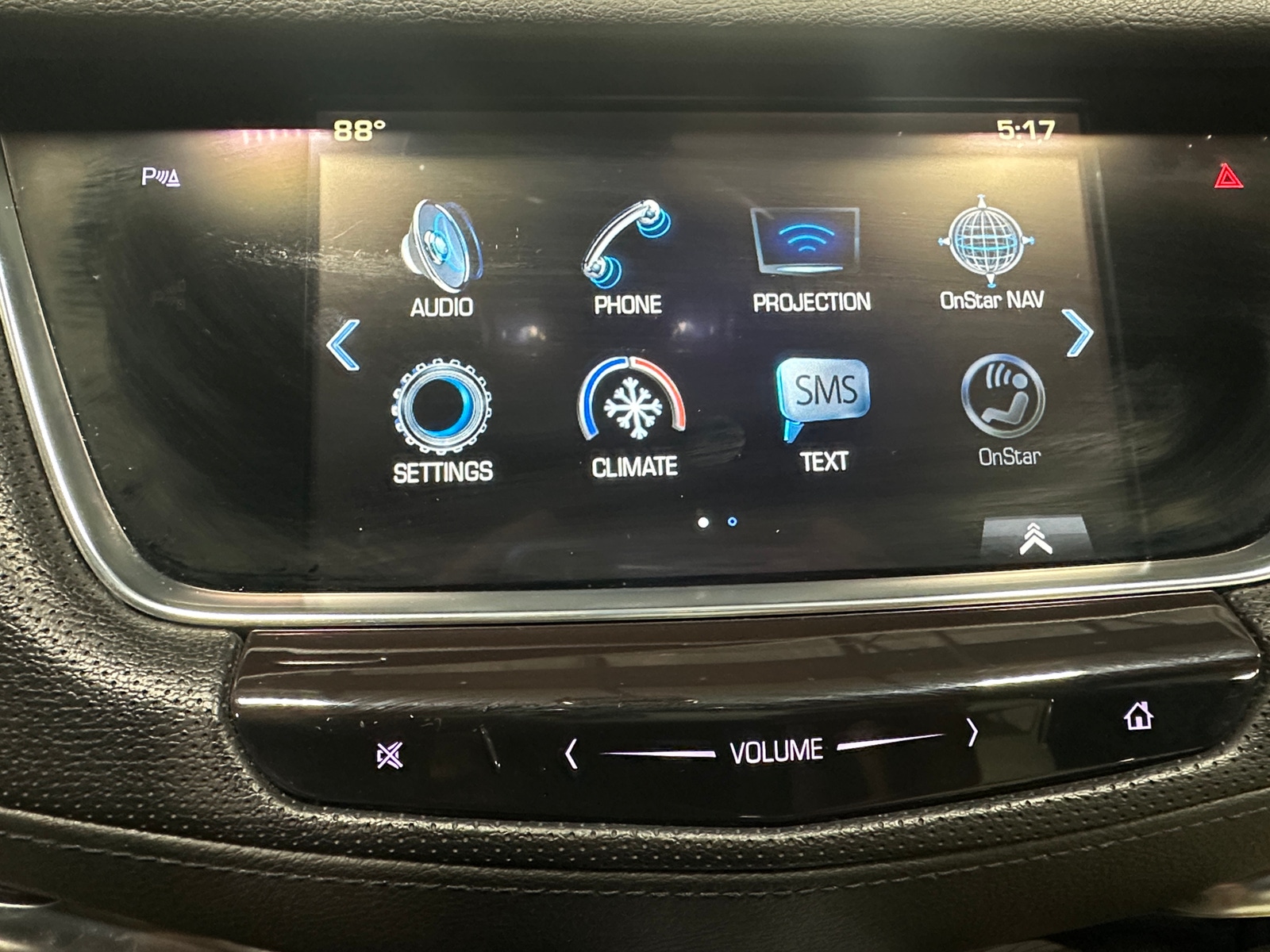 Thumbnail: 2018 Cadillac XT5 - 3