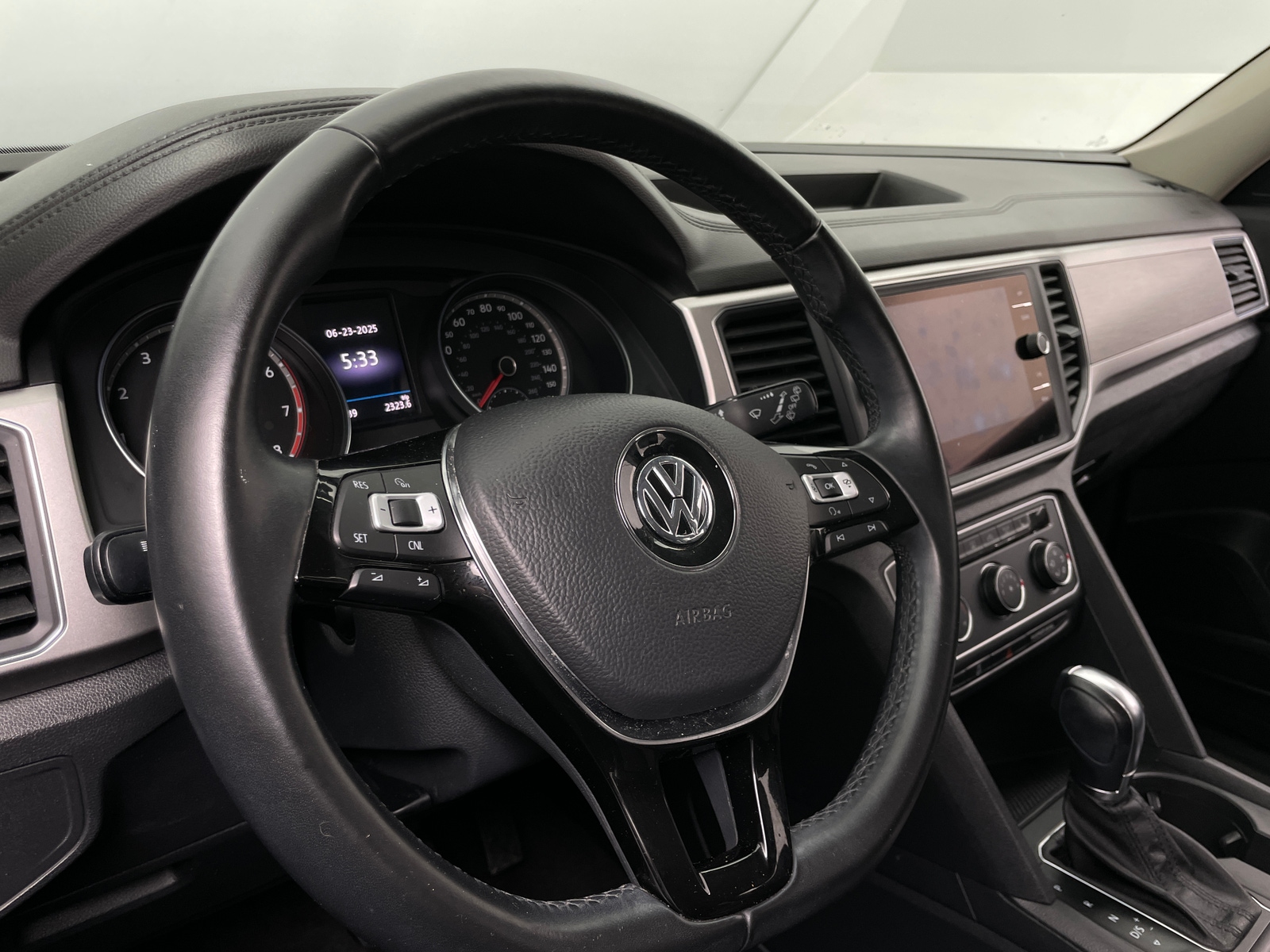 Thumbnail: 2018 Volkswagen Atlas - 4