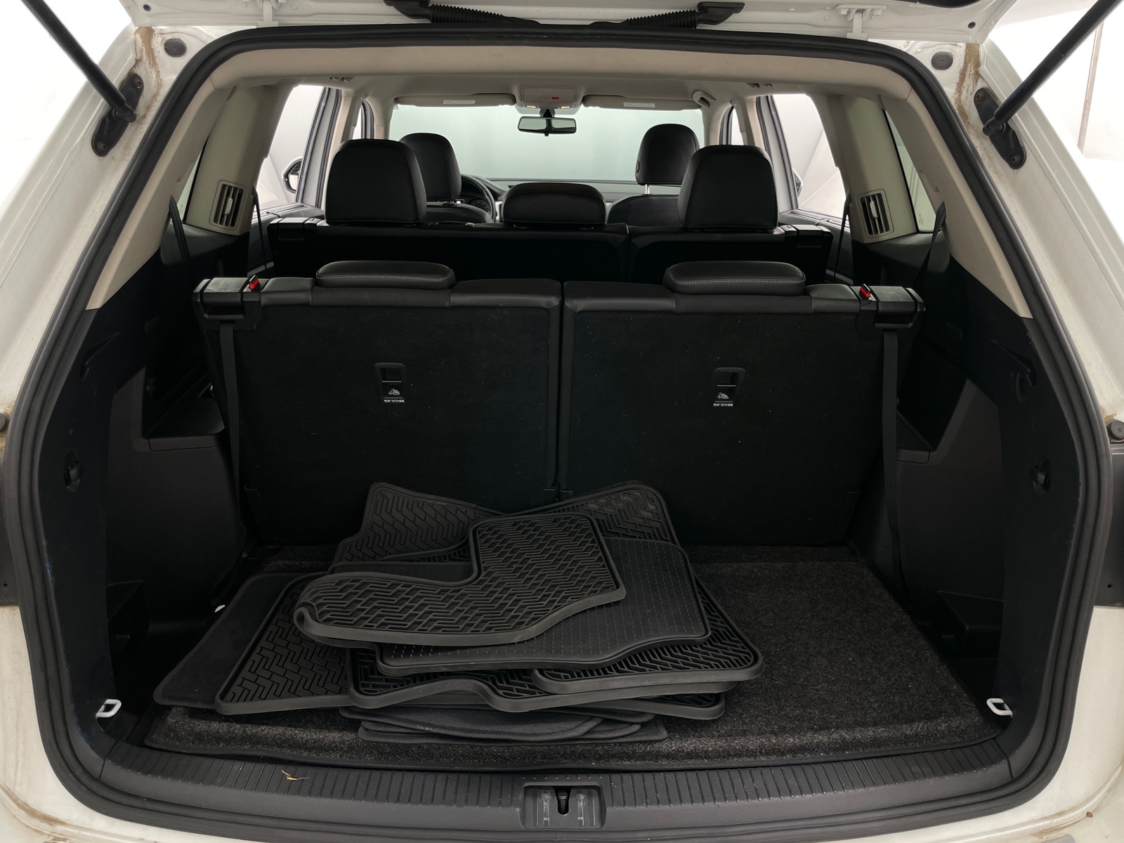 Thumbnail: 2018 Volkswagen Atlas - 6