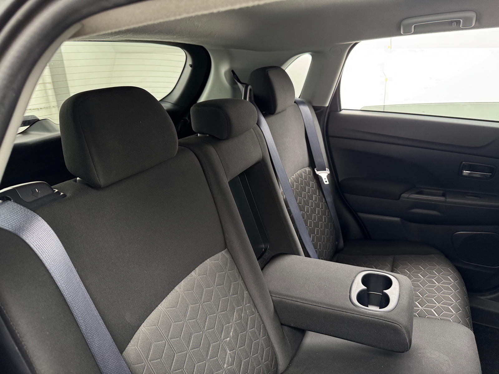 Thumbnail: 2021 Mitsubishi Outlander Sport - 6