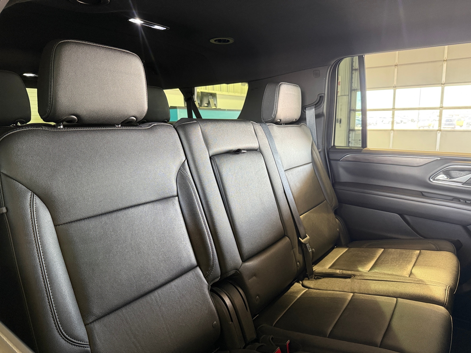Thumbnail: 2022 Chevrolet Suburban - 5