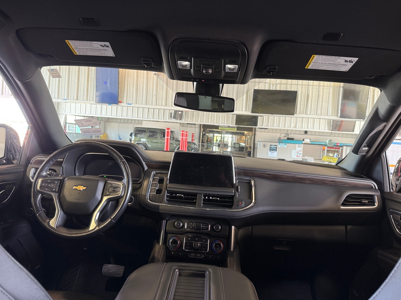 Thumbnail: 2022 Chevrolet Suburban - 2