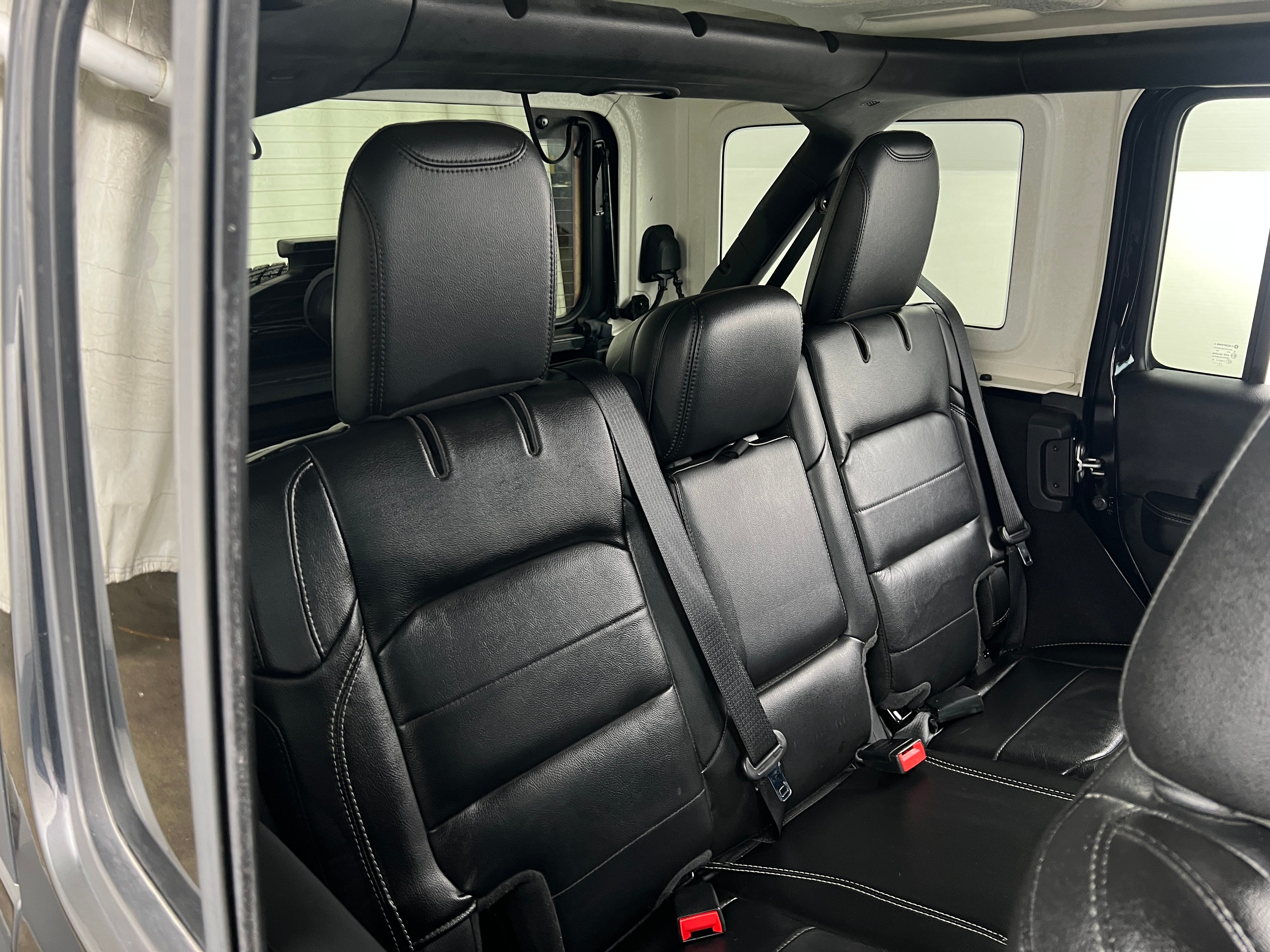 Thumbnail: 2020 Jeep Wrangler - 5
