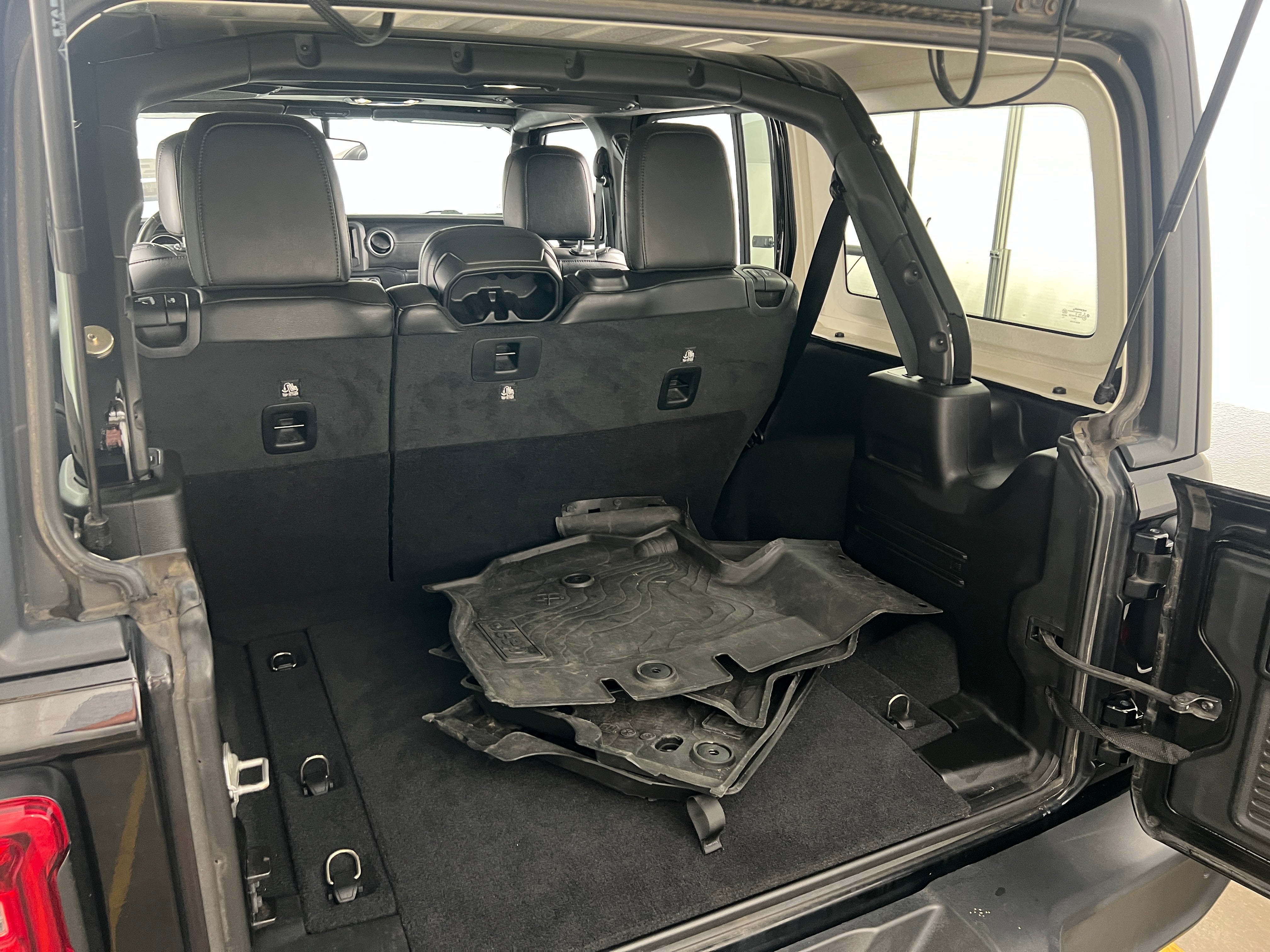 Thumbnail: 2020 Jeep Wrangler - 6
