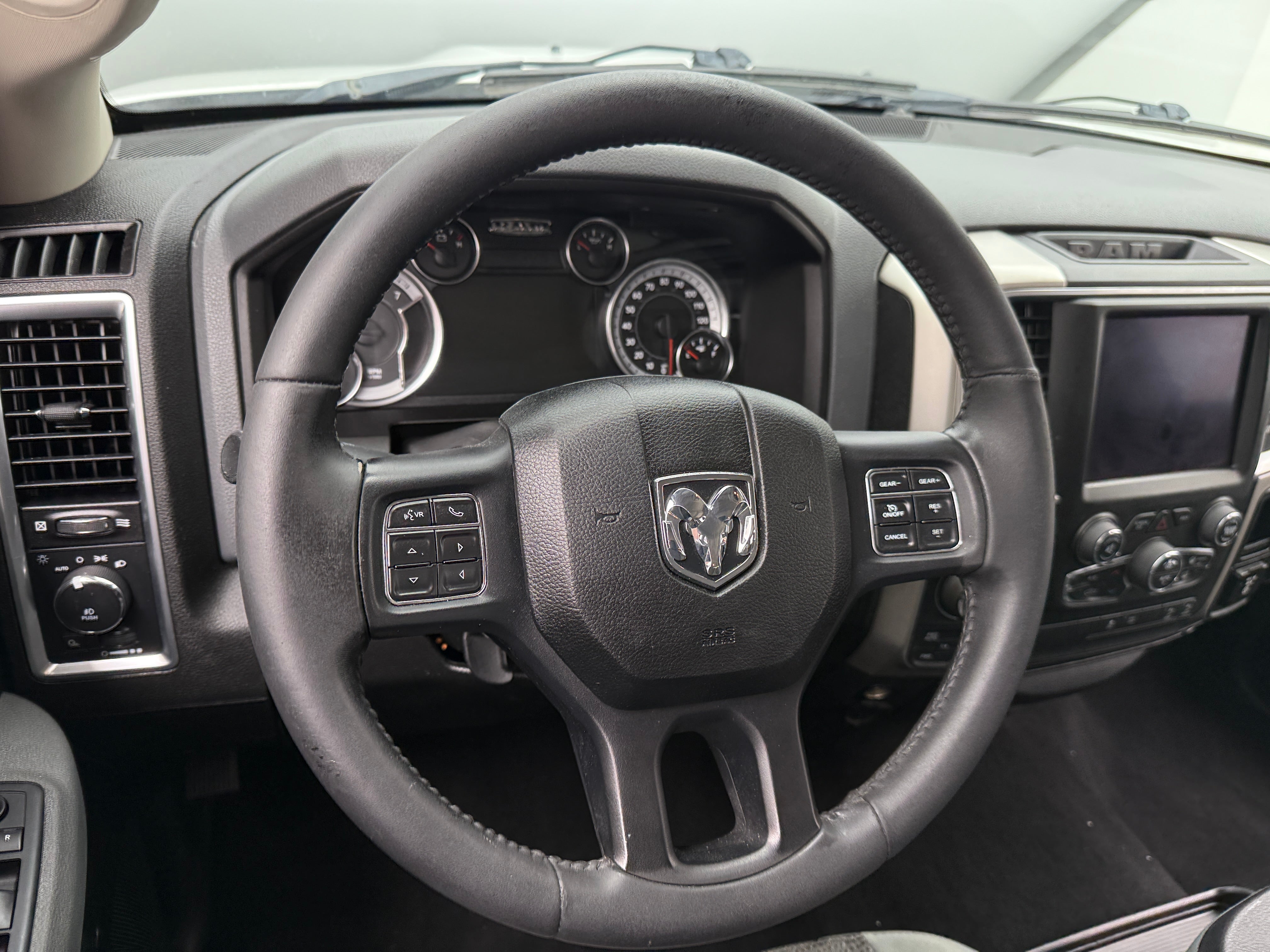 Thumbnail: 2019 RAM 1500 Classic - 5