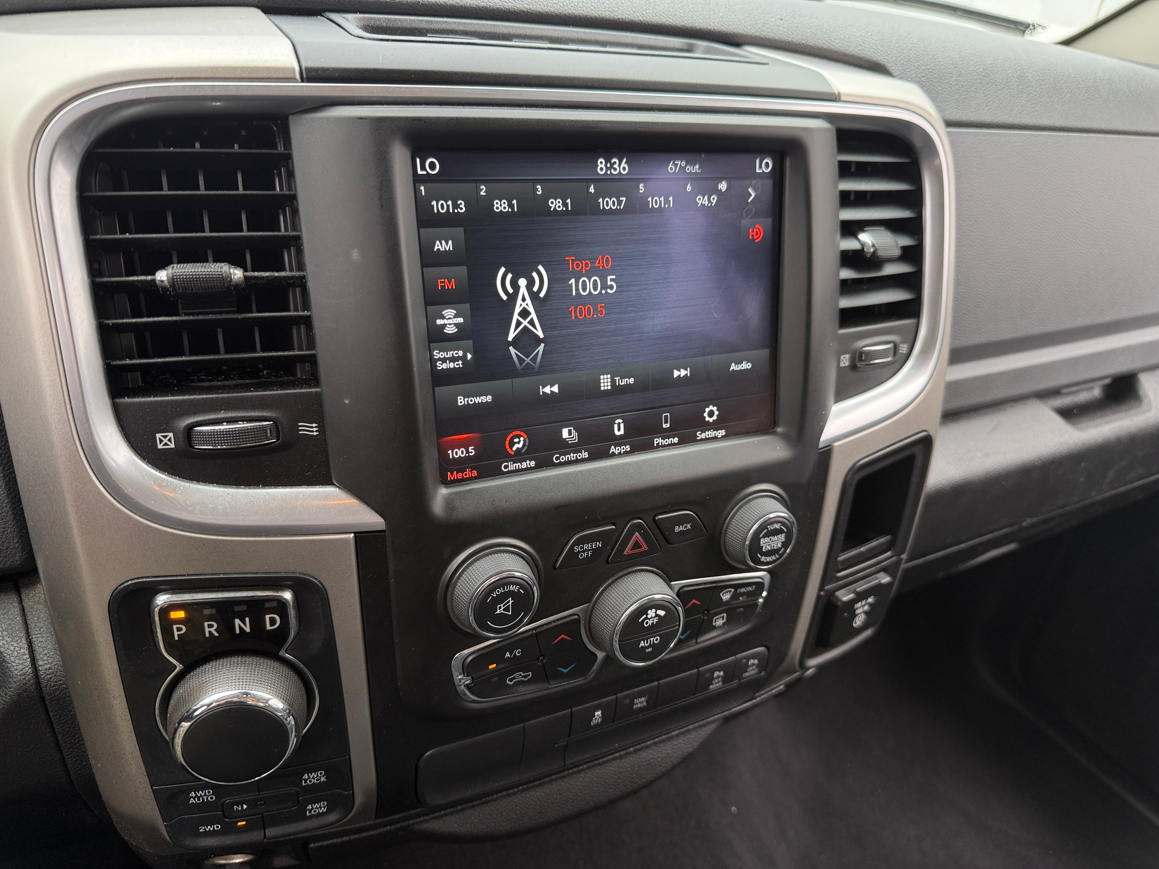 Thumbnail: 2019 RAM 1500 Classic - 4