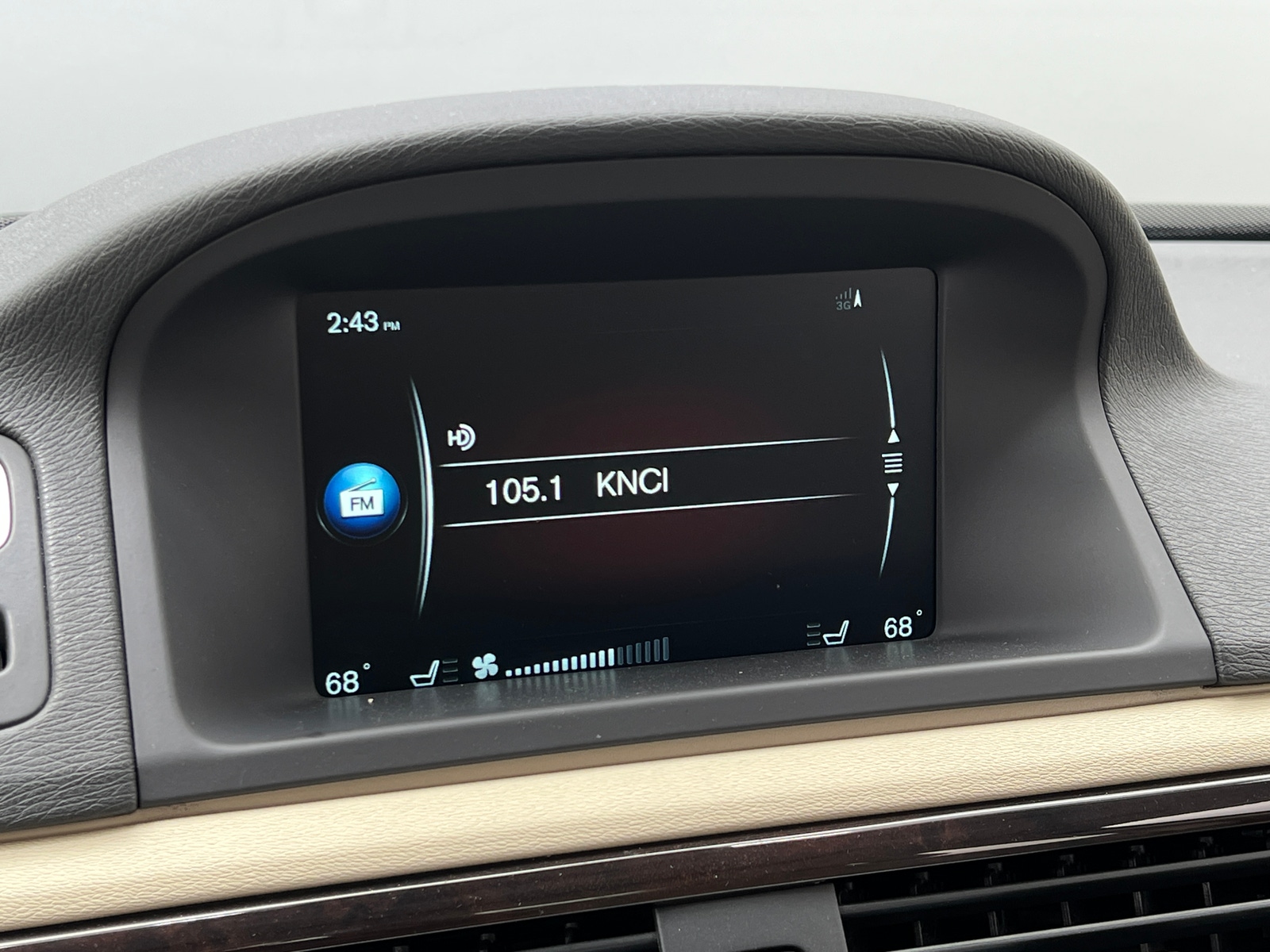 Thumbnail: 2016 Volvo S80 - 3