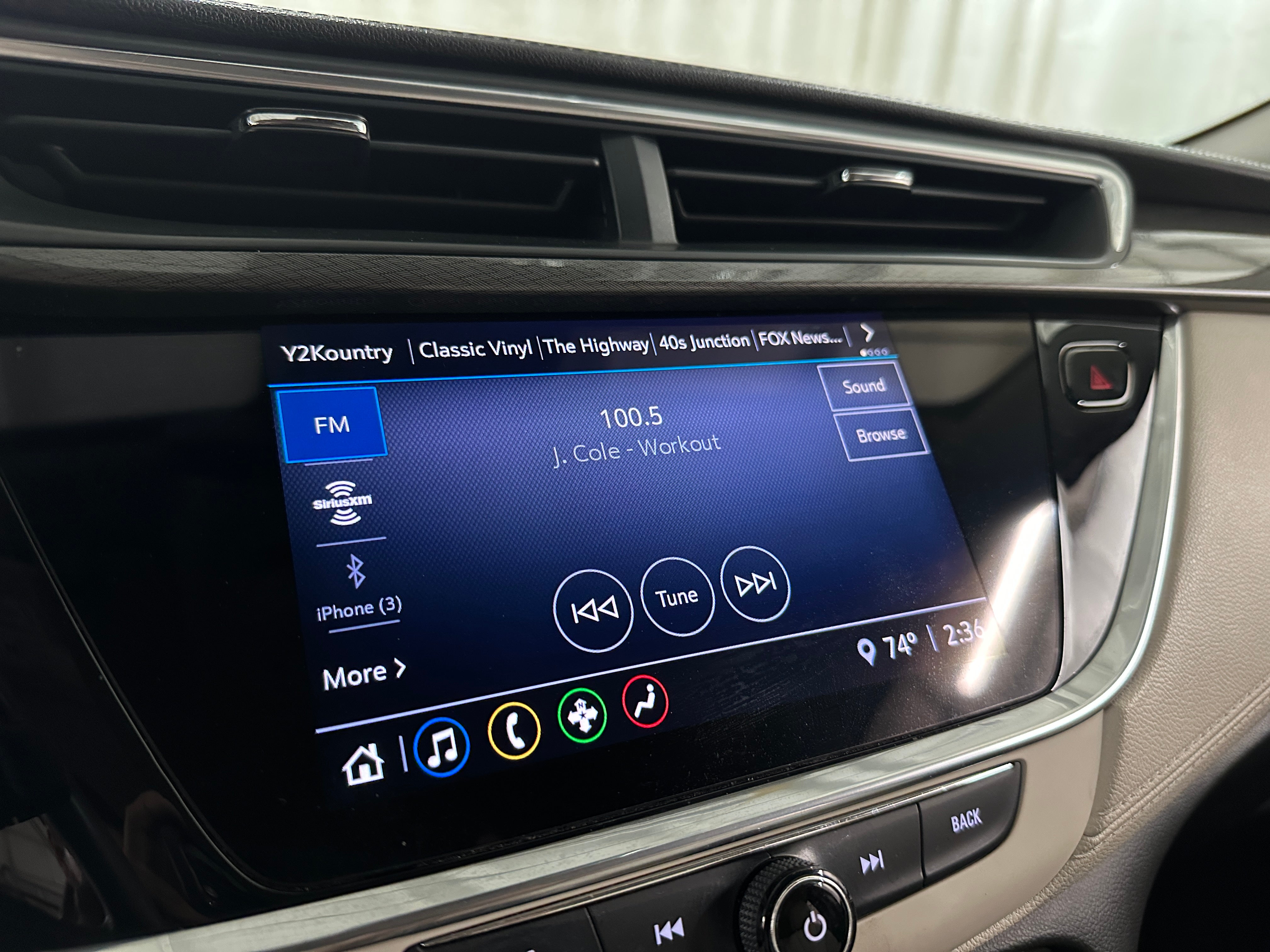 Thumbnail: 2020 Buick Encore GX - 3
