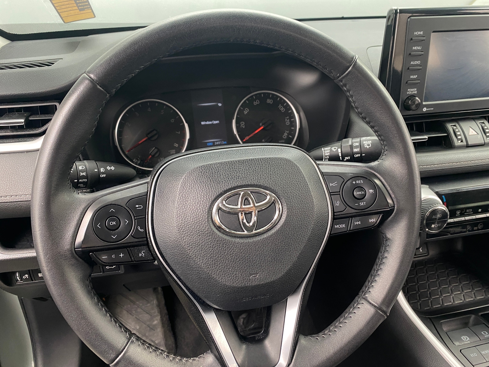 Thumbnail: 2022 Toyota RAV4 - 4
