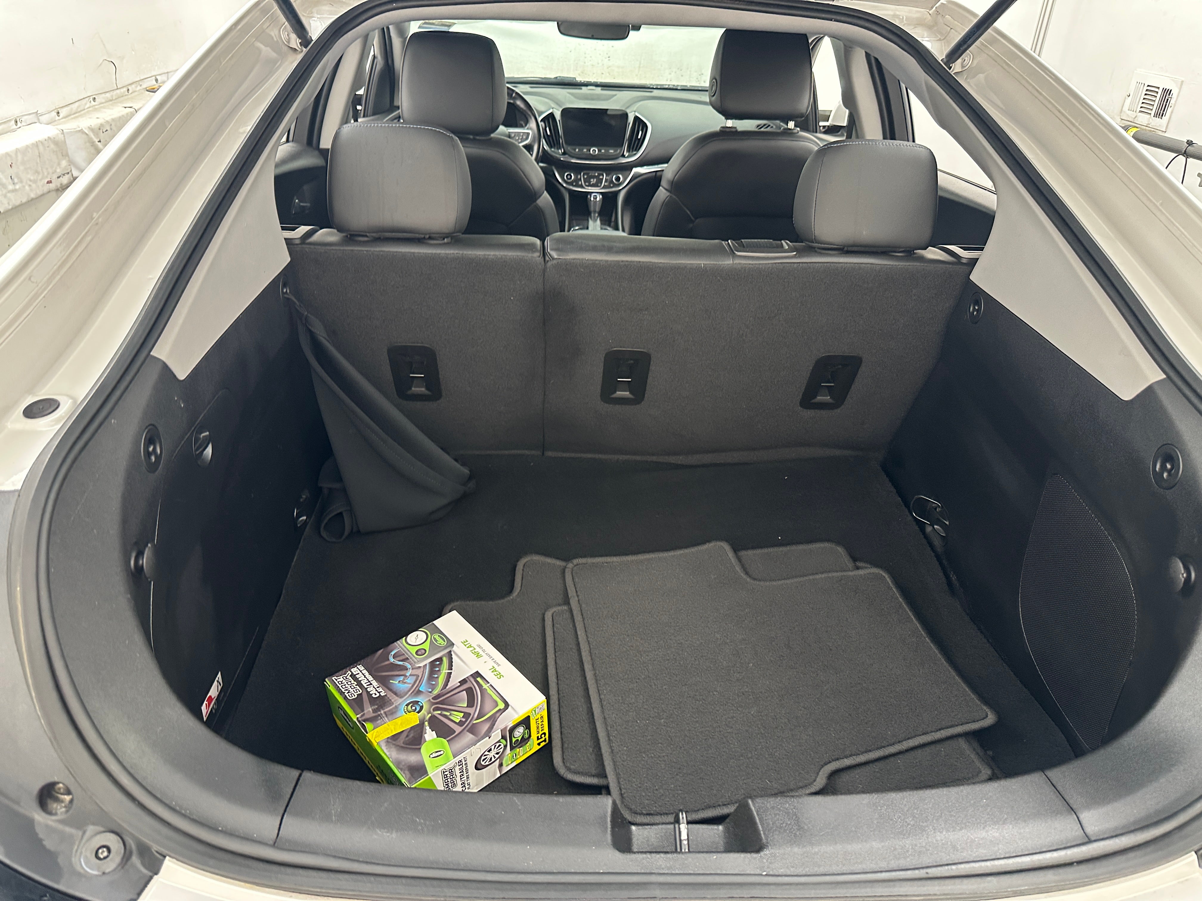 Thumbnail: 2018 Chevrolet Volt - 6