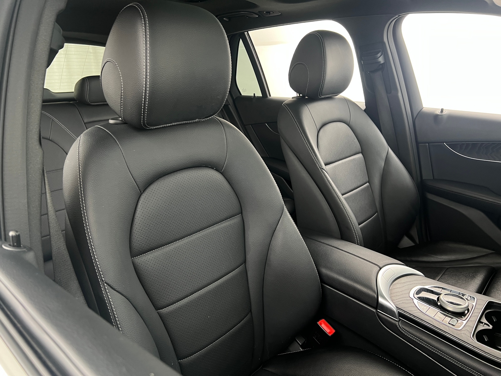 Thumbnail: 2018 Mercedes-Benz GLC - 2