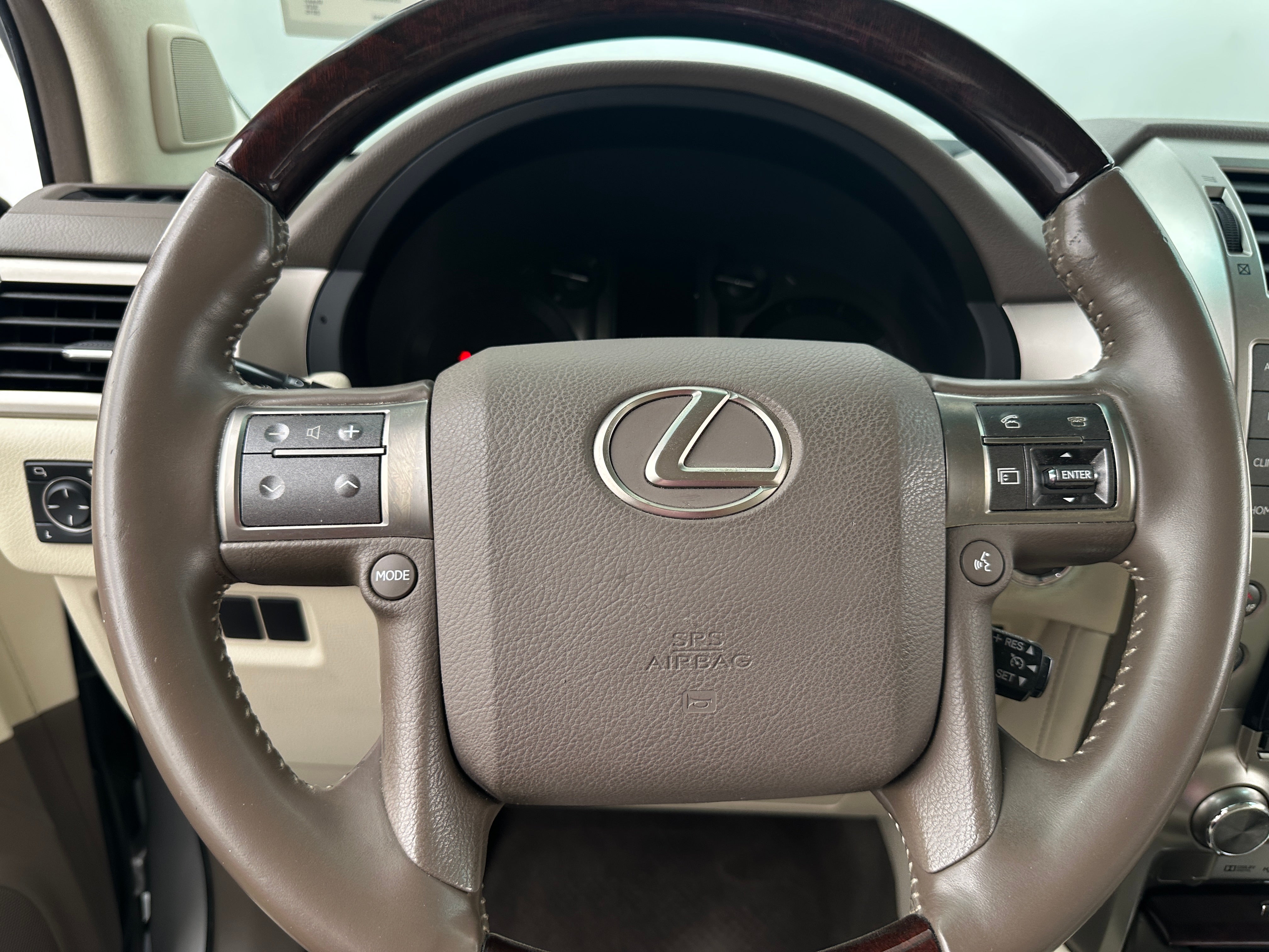 Thumbnail: 2015 Lexus GX - 4