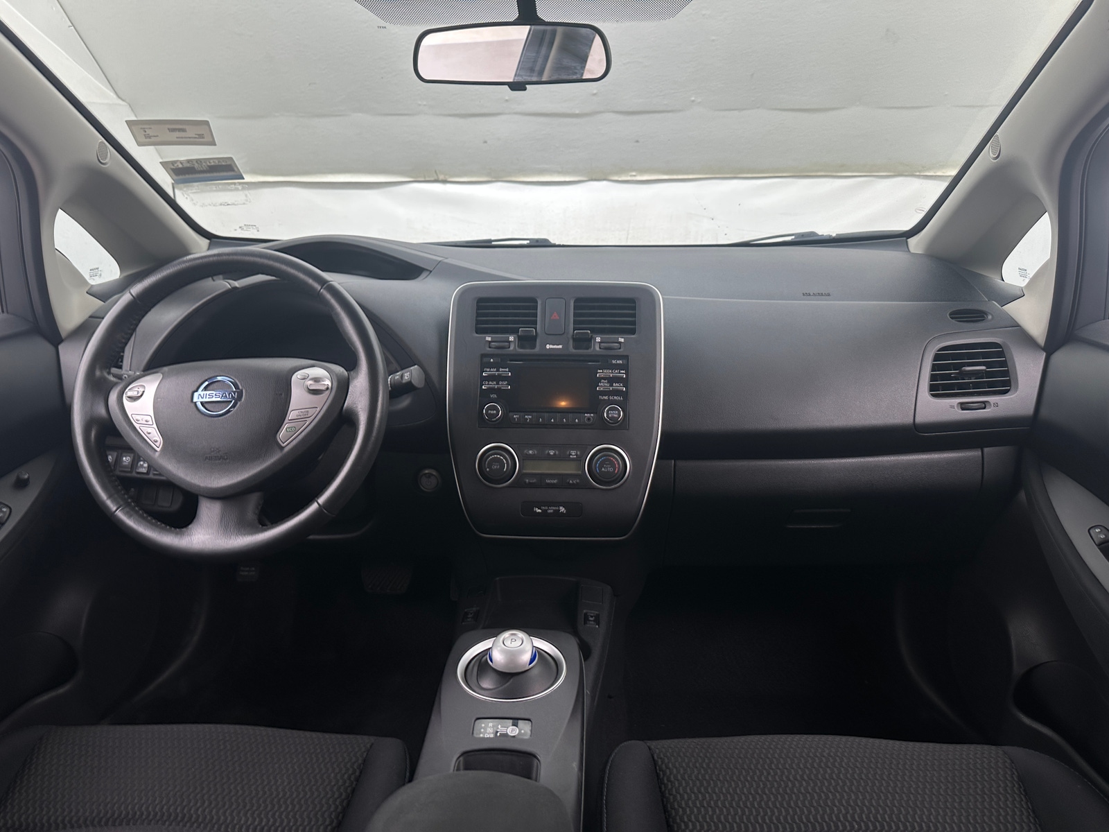 Thumbnail: 2015 Nissan Leaf - 3