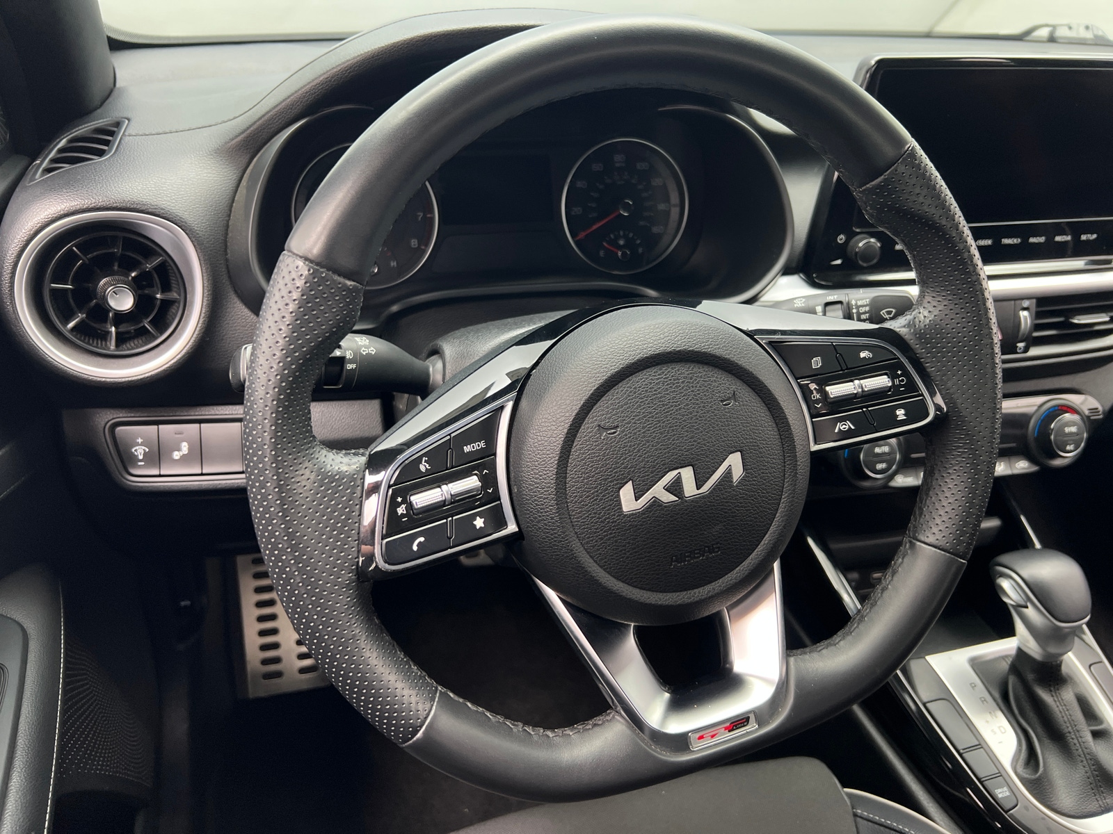 Thumbnail: 2023 Kia Forte - 5