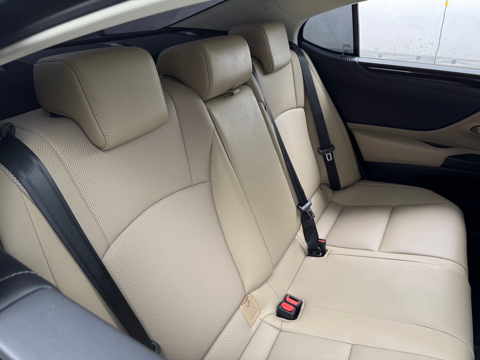 Thumbnail: 2020 Lexus ES - 5