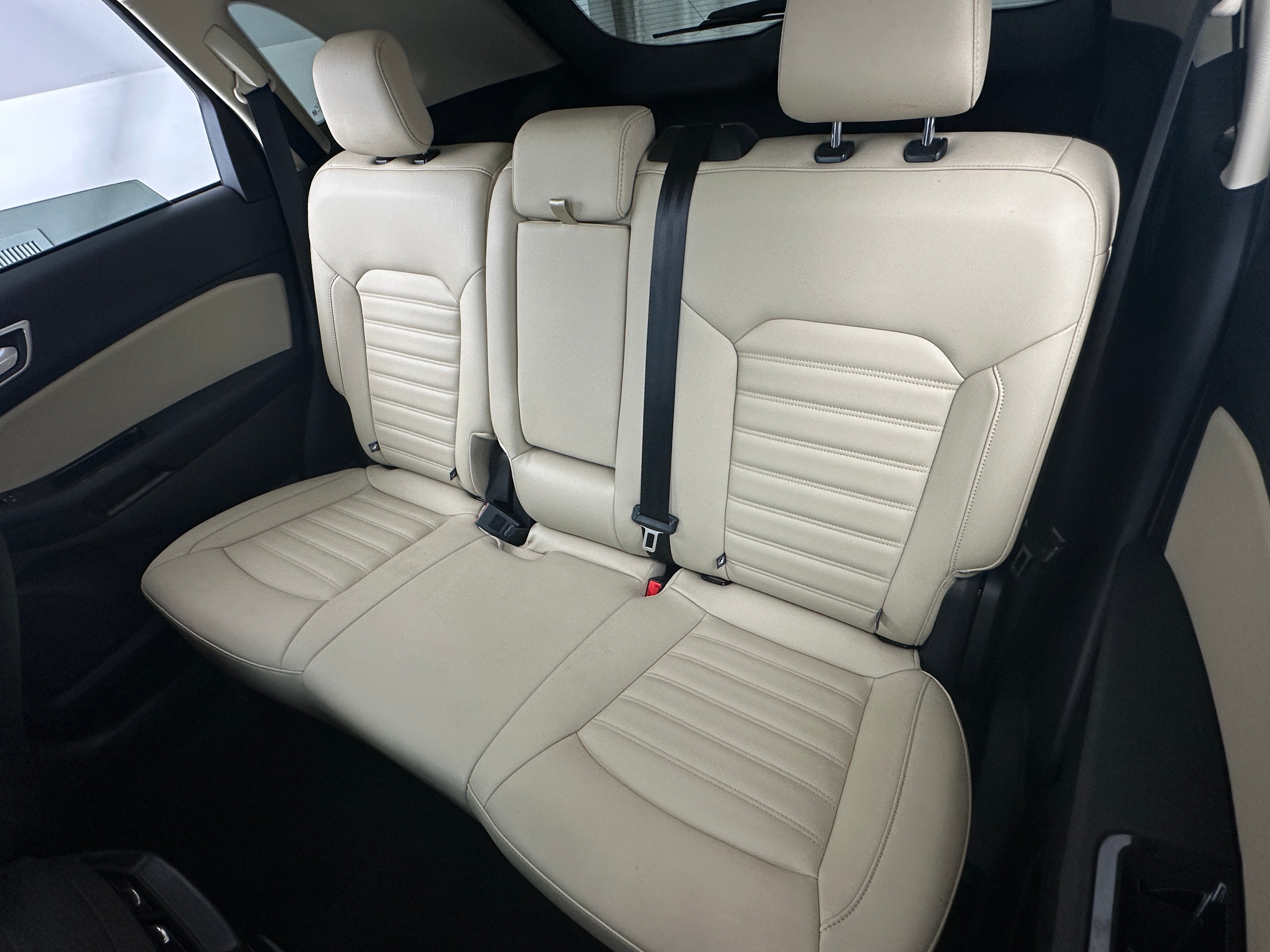 Thumbnail: 2019 Ford Edge - 6