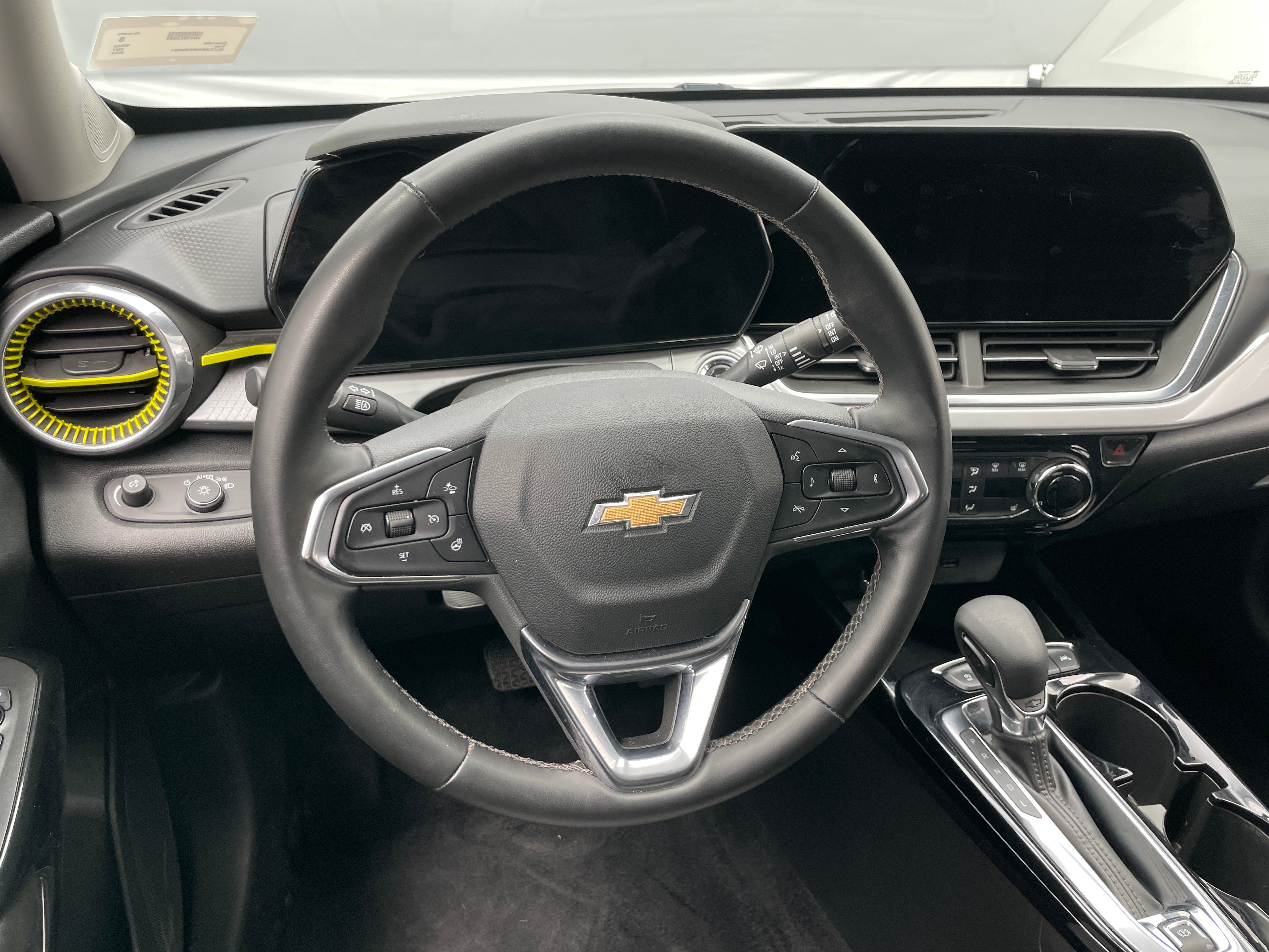 Thumbnail: 2024 Chevrolet Trax - 5