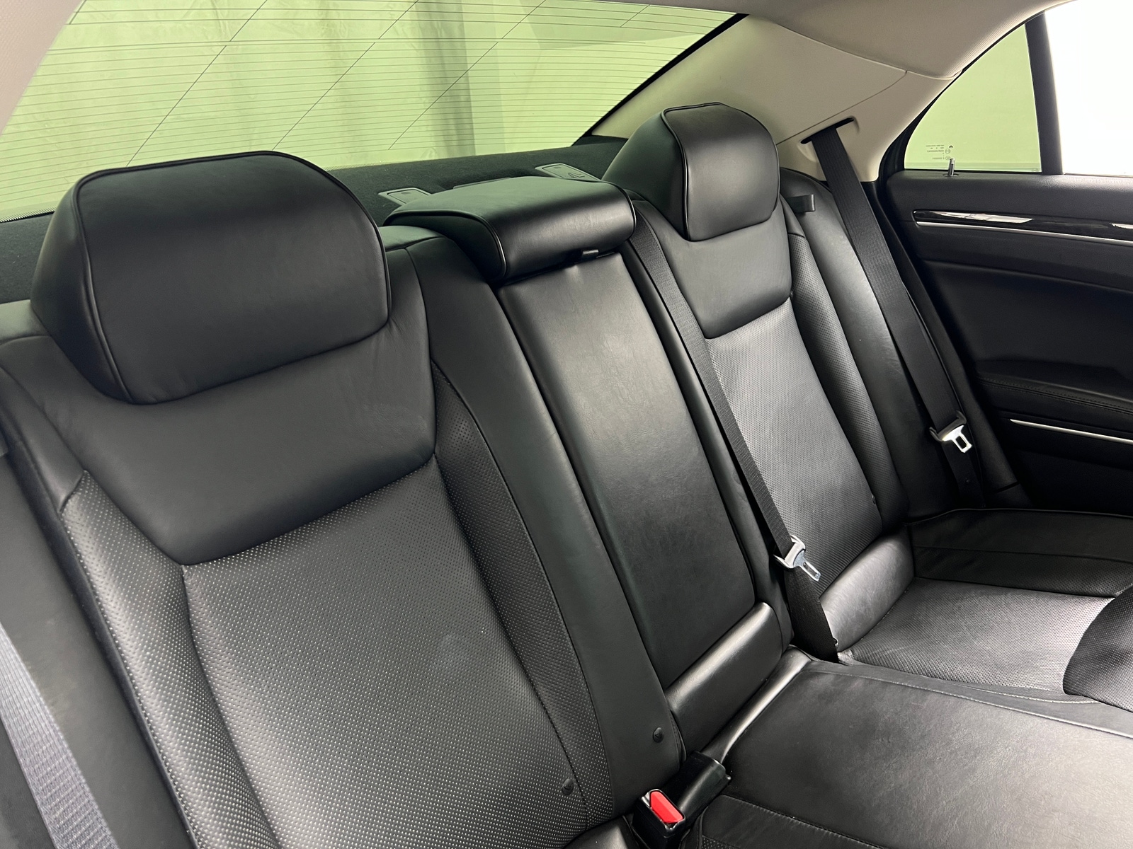 Thumbnail: 2019 Chrysler 300 - 5