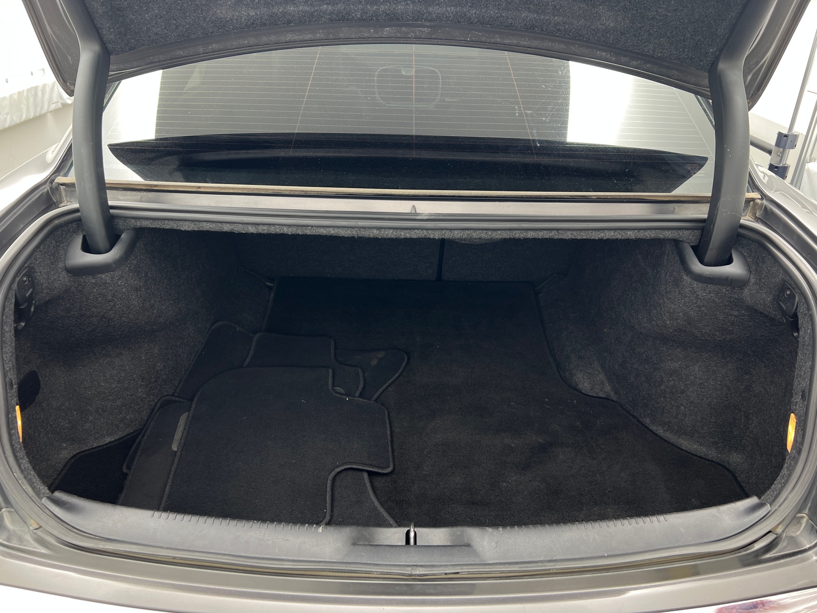 Thumbnail: 2019 Chrysler 300 - 6