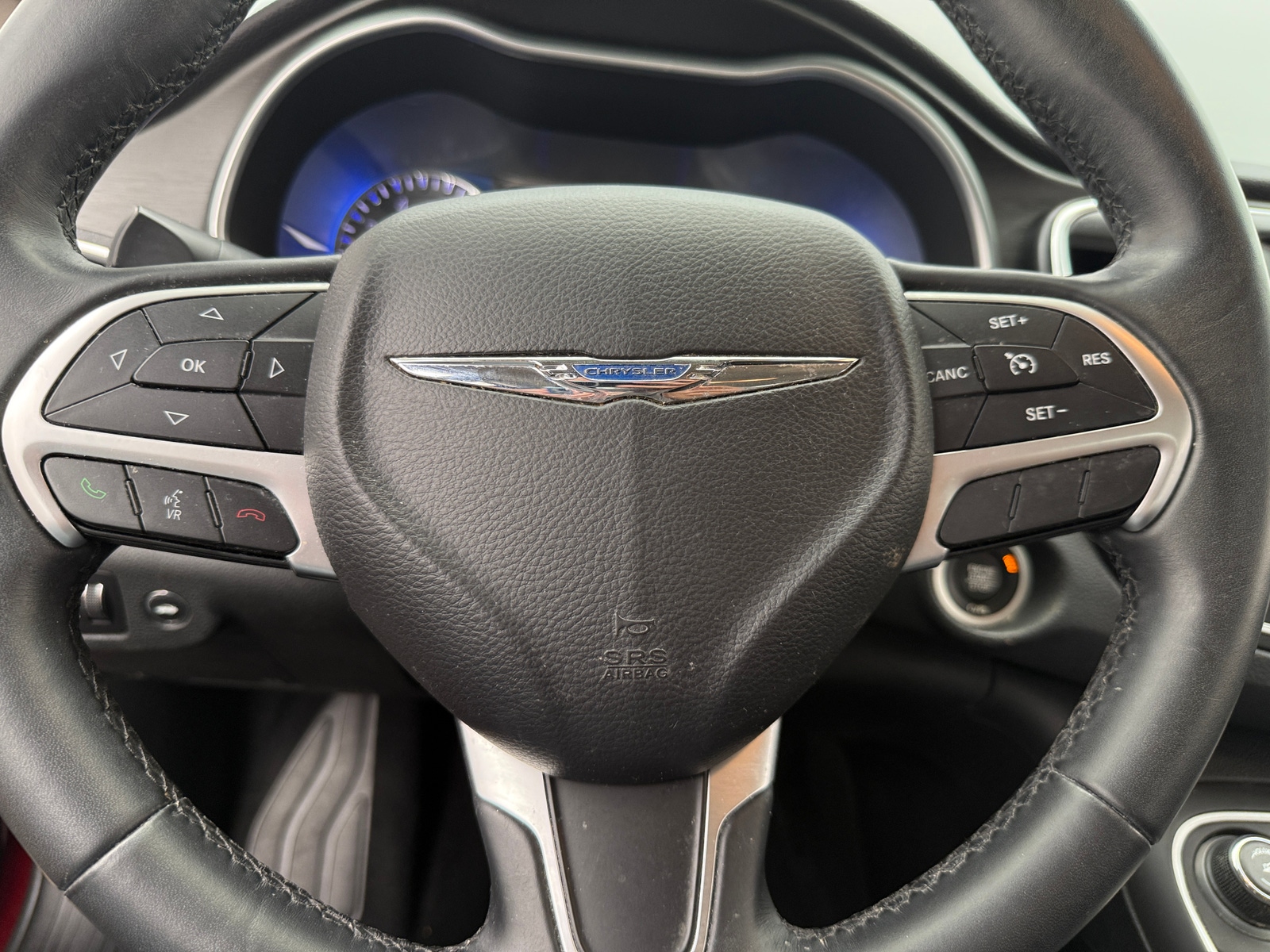 Thumbnail: 2017 Chrysler 200 - 4