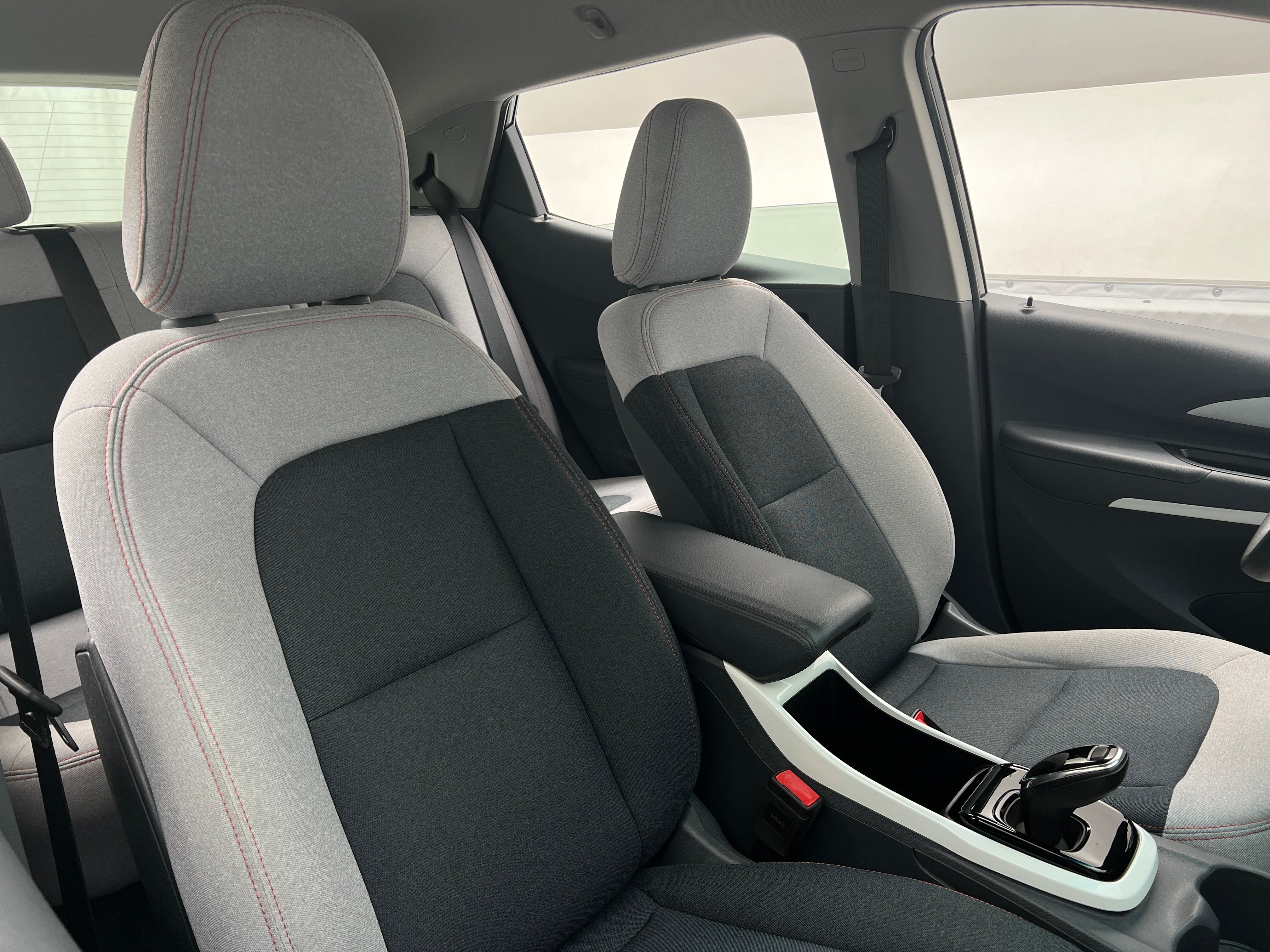 Thumbnail: 2019 Chevrolet Bolt EV - 2