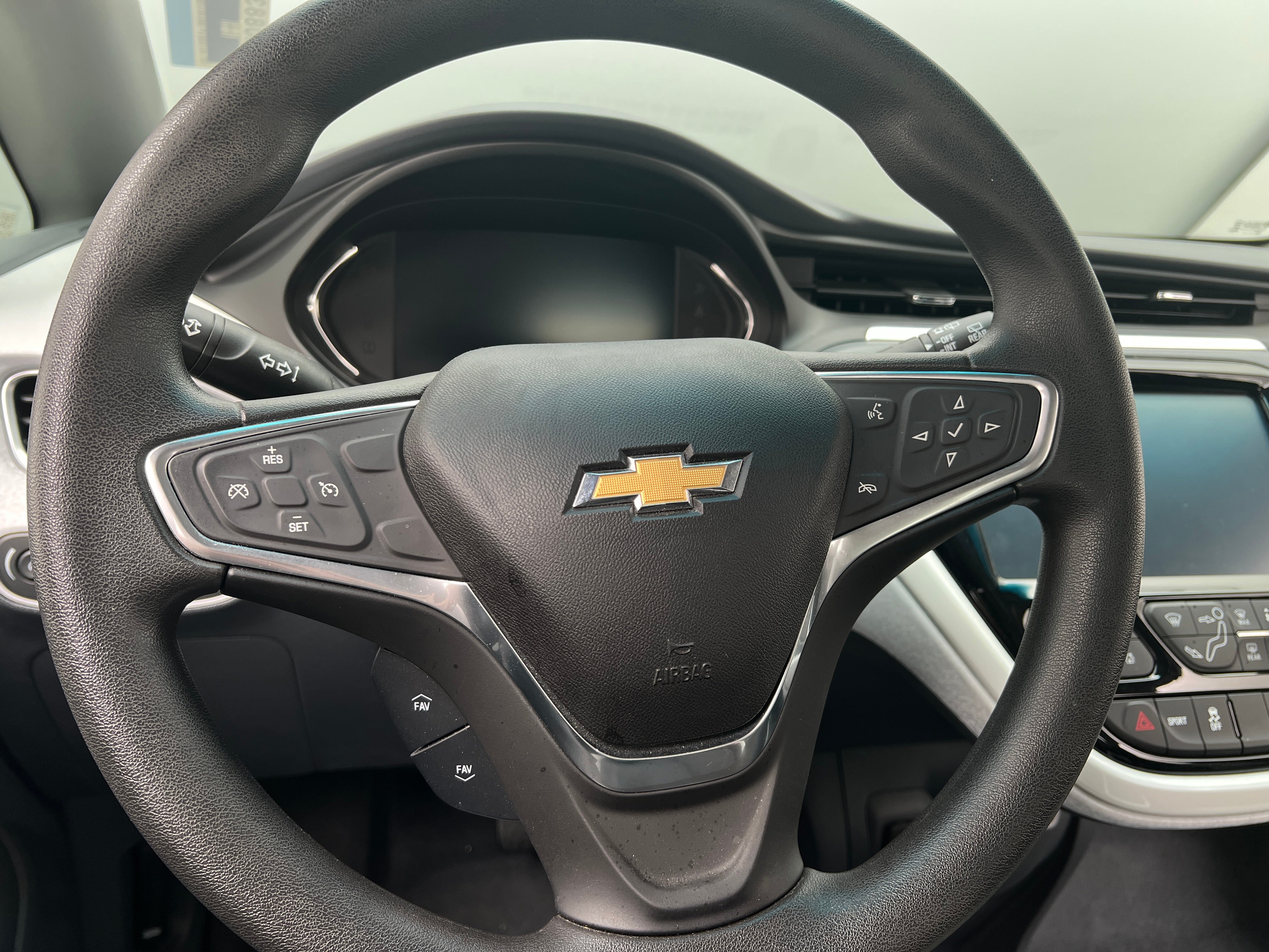 Thumbnail: 2019 Chevrolet Bolt EV - 5