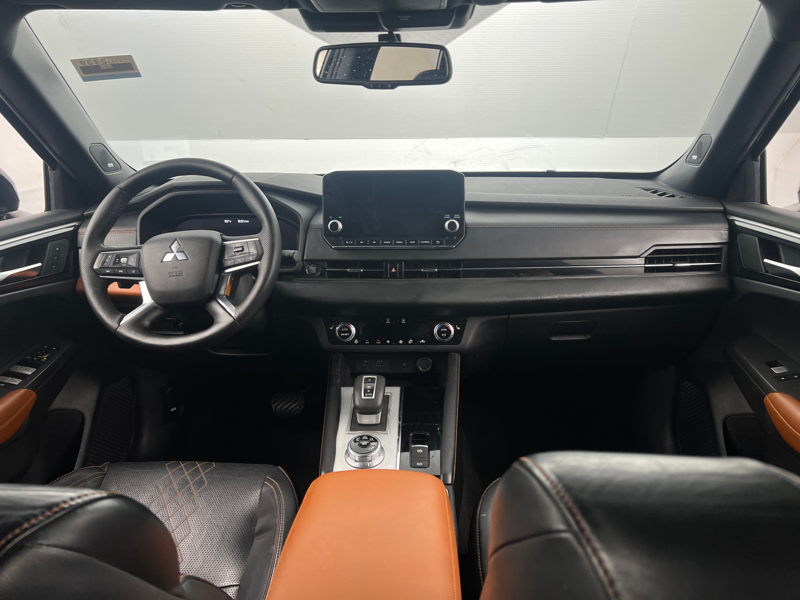 Thumbnail: 2022 Mitsubishi Outlander - 2
