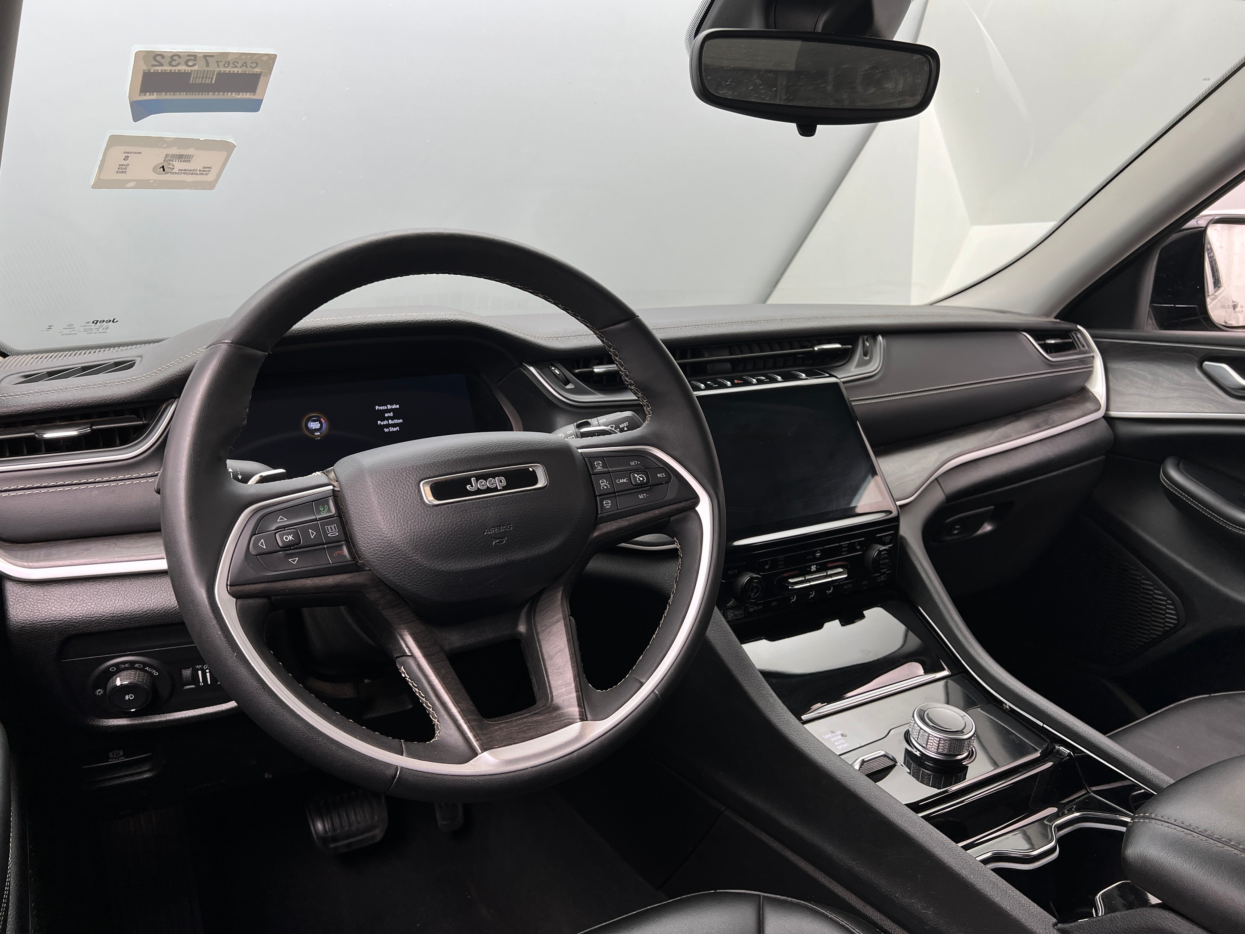 Thumbnail: 2023 Jeep Grand Cherokee - 3