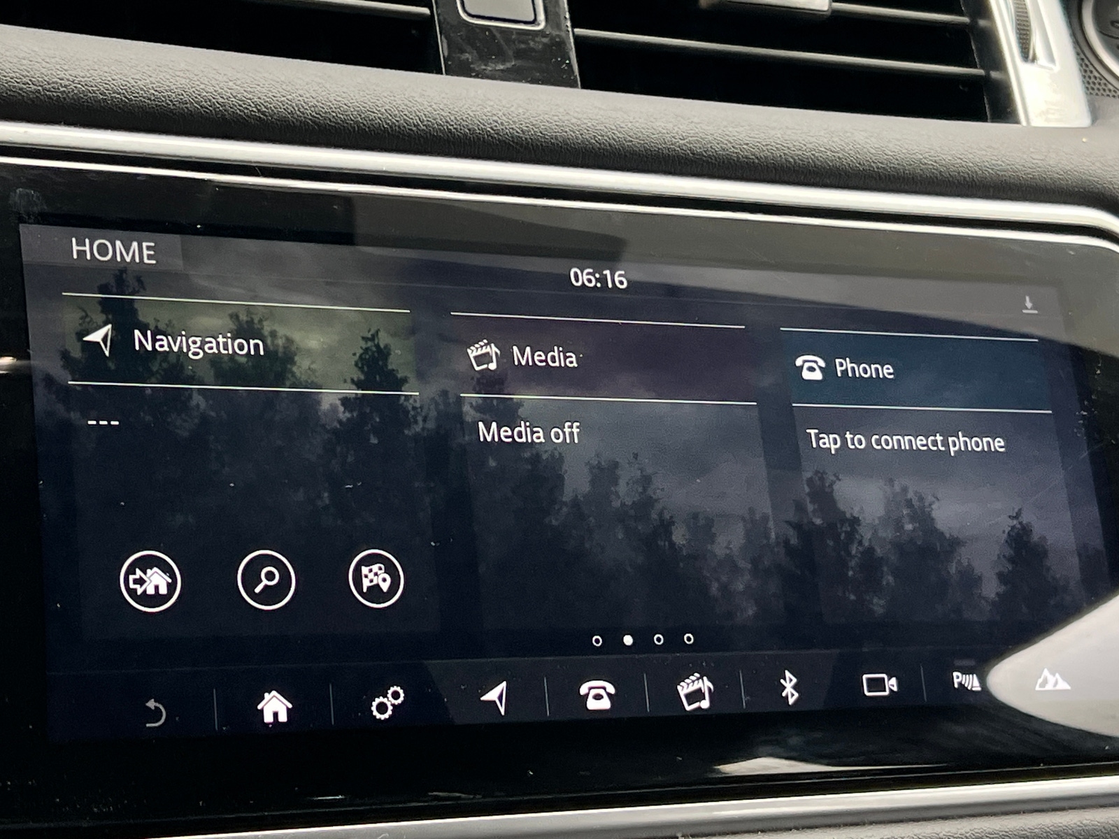 Thumbnail: 2019 Land Rover Range Rover Sport - 3