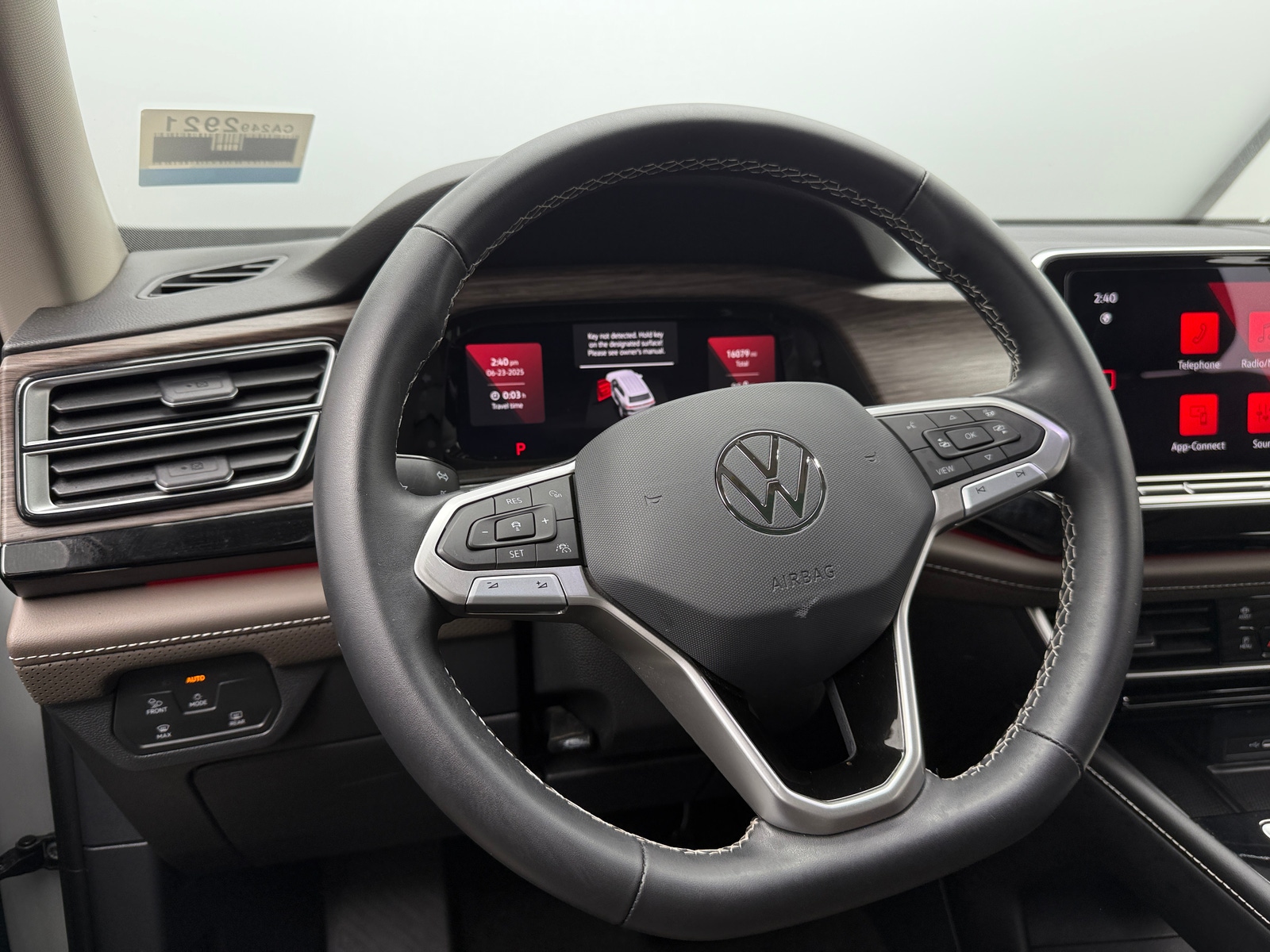 Thumbnail: 2024 Volkswagen Atlas - 4