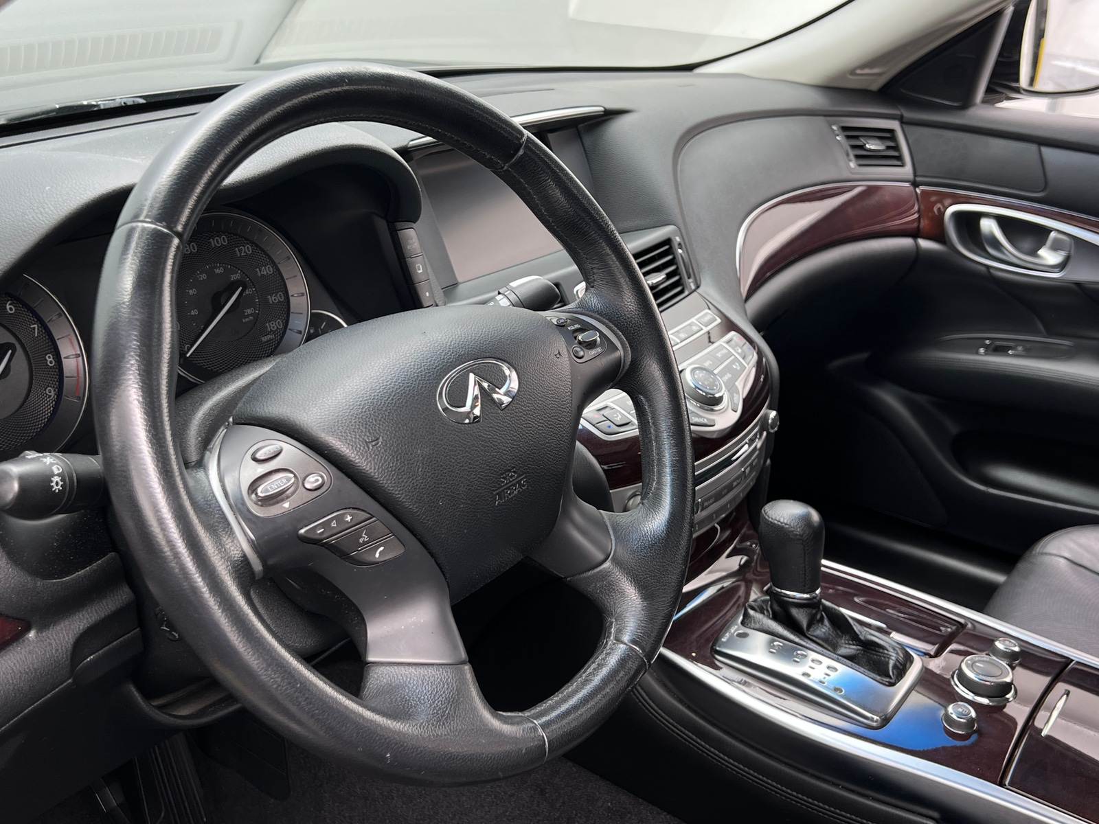 Thumbnail: 2012 INFINITI M37 - 4