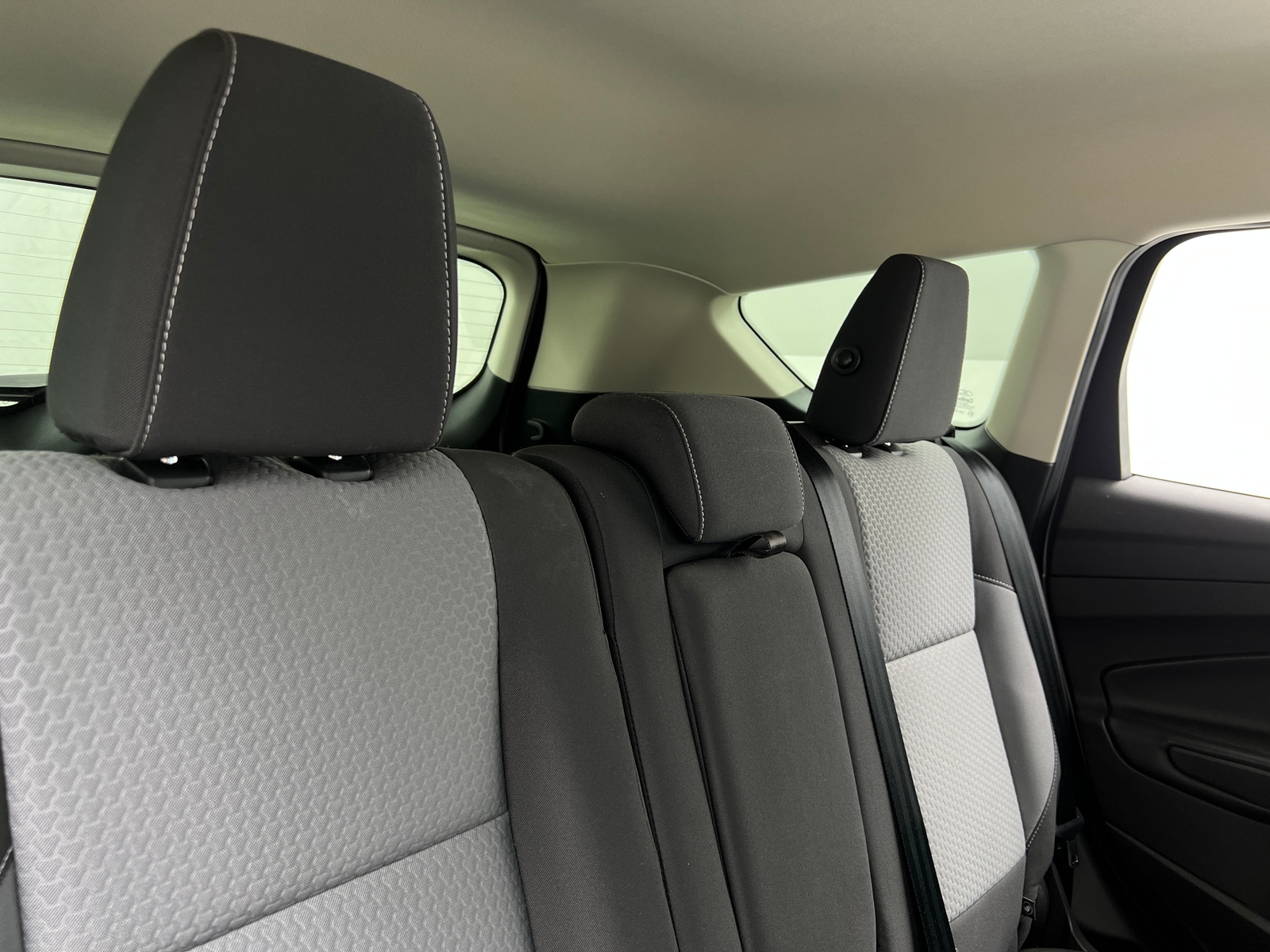 Thumbnail: 2017 Ford Escape - 6