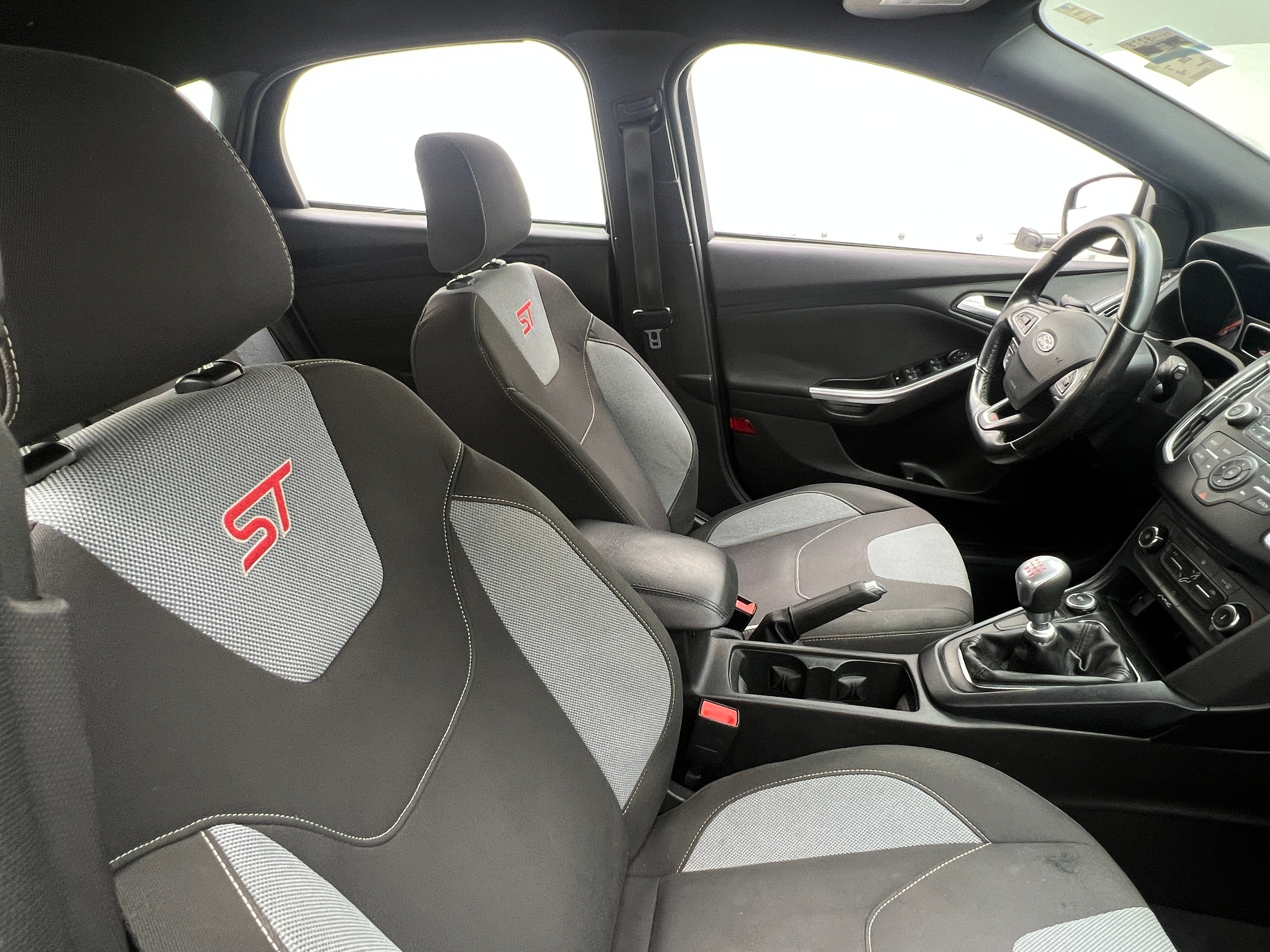 Thumbnail: 2015 Ford Focus - 2