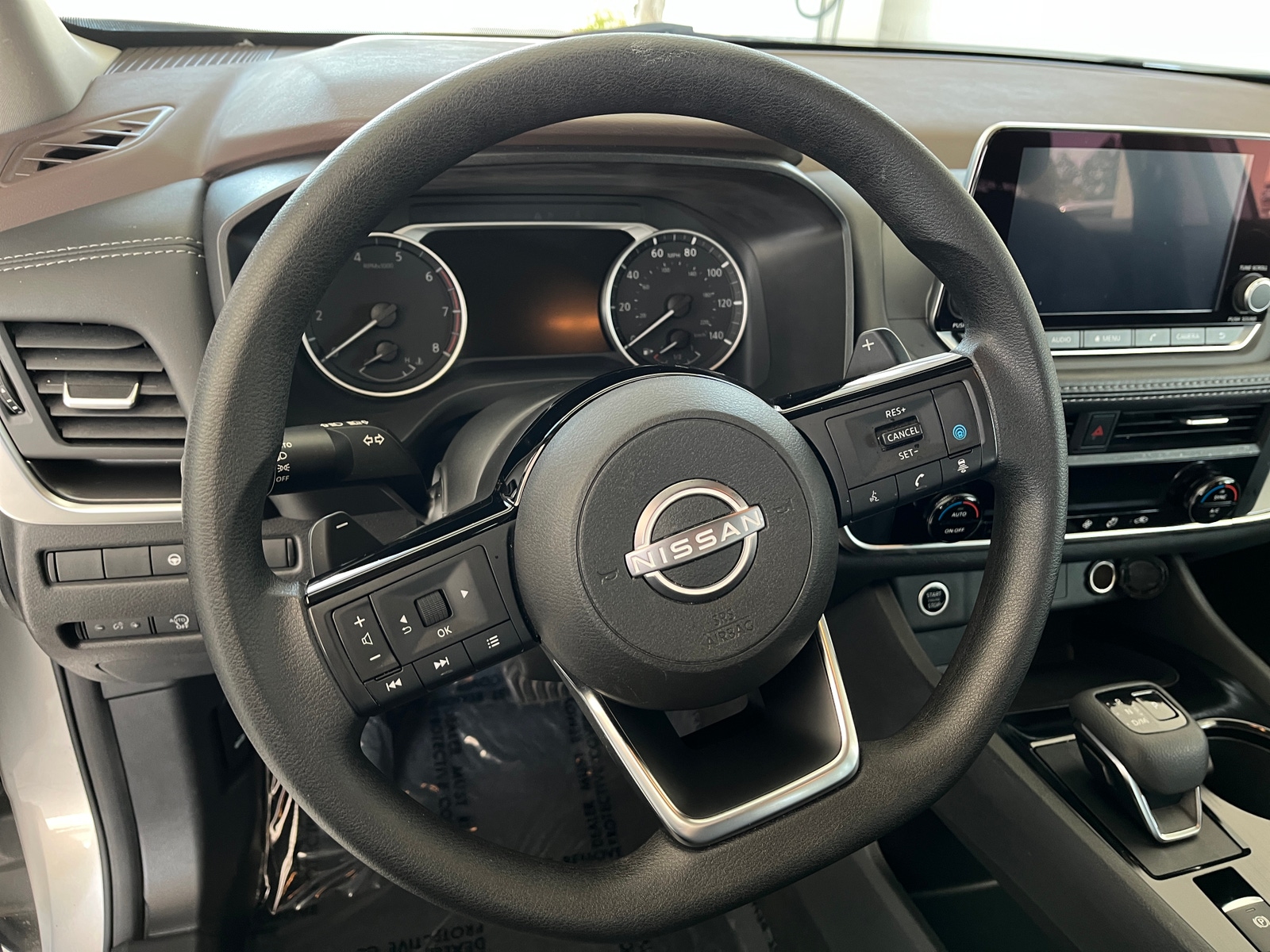 Thumbnail: 2023 Nissan Rogue - 5